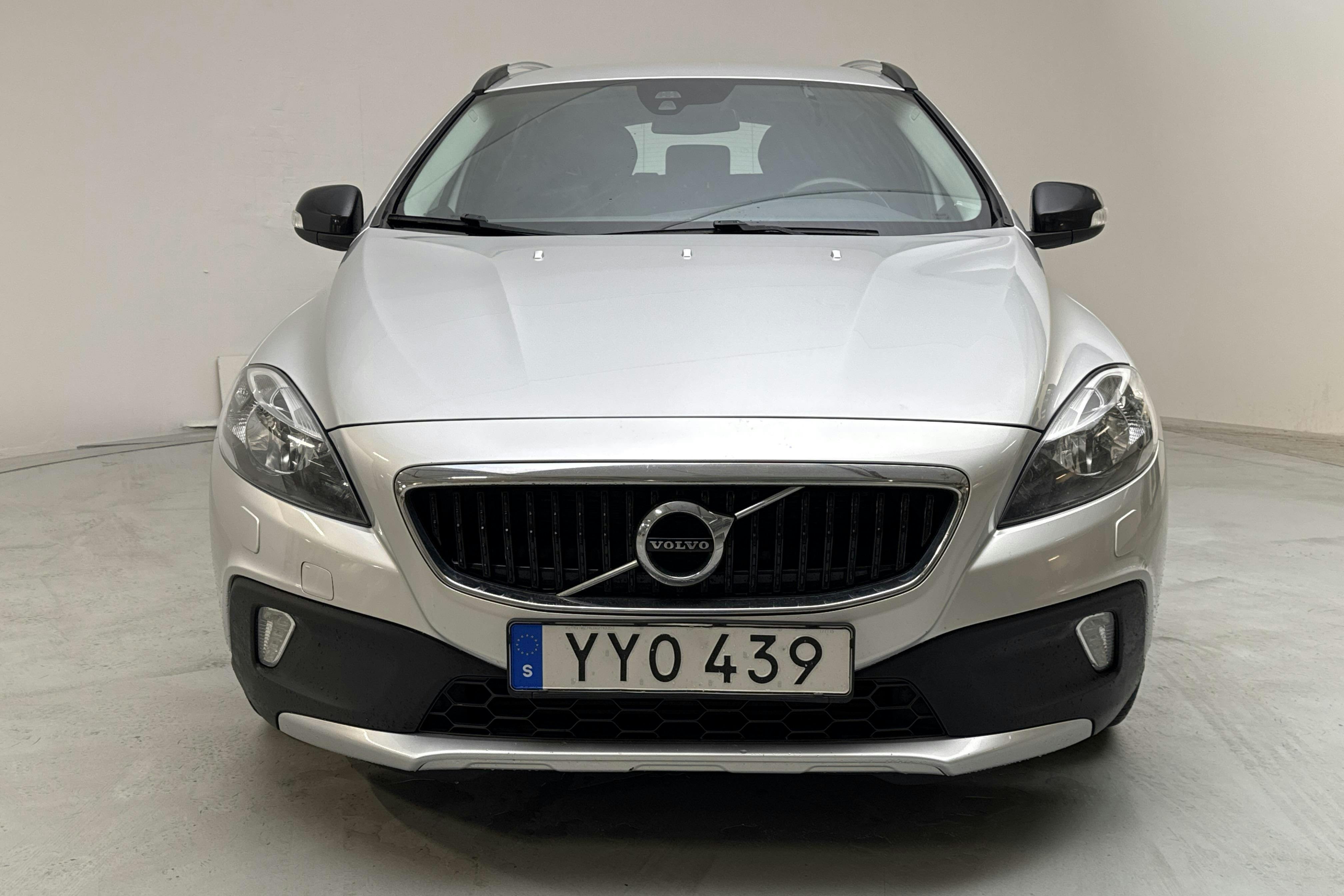 Volvo V40 Cross Country D2 (120hk) - 143 700 km - Automatic - silver - 2018