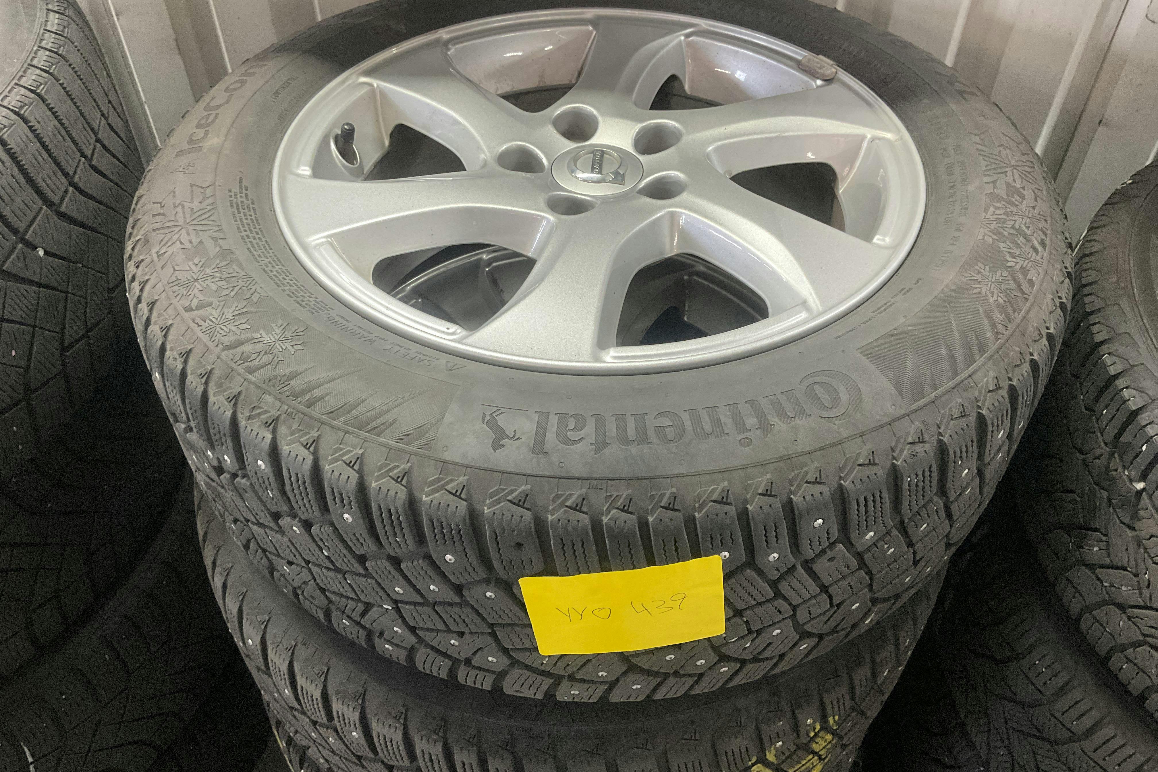 Volvo V40 Cross Country D2 (120hk) - 143 700 km - Automatic - silver - 2018