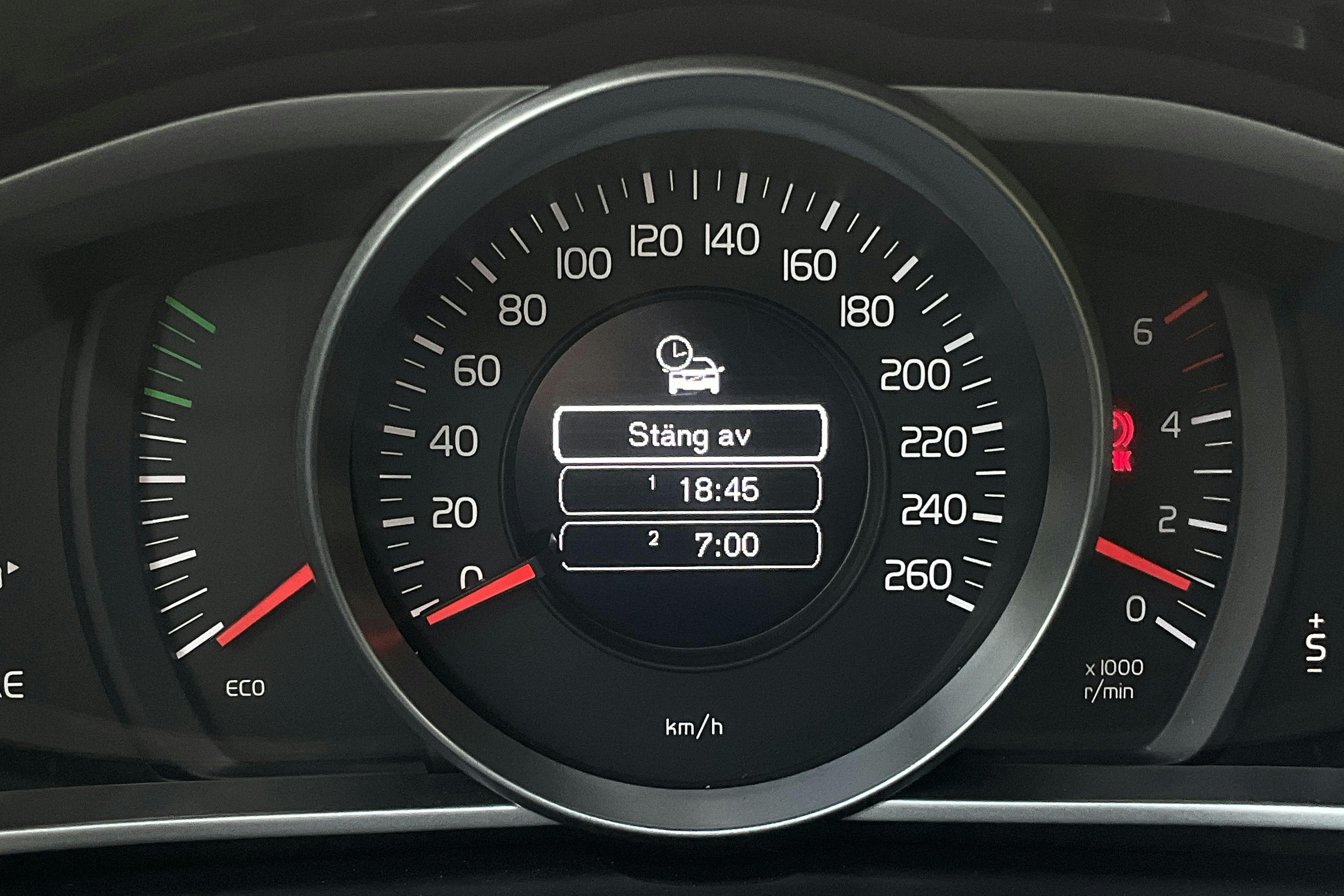 Volvo V40 Cross Country D2 (120hk) - 143 700 km - Automatic - silver - 2018