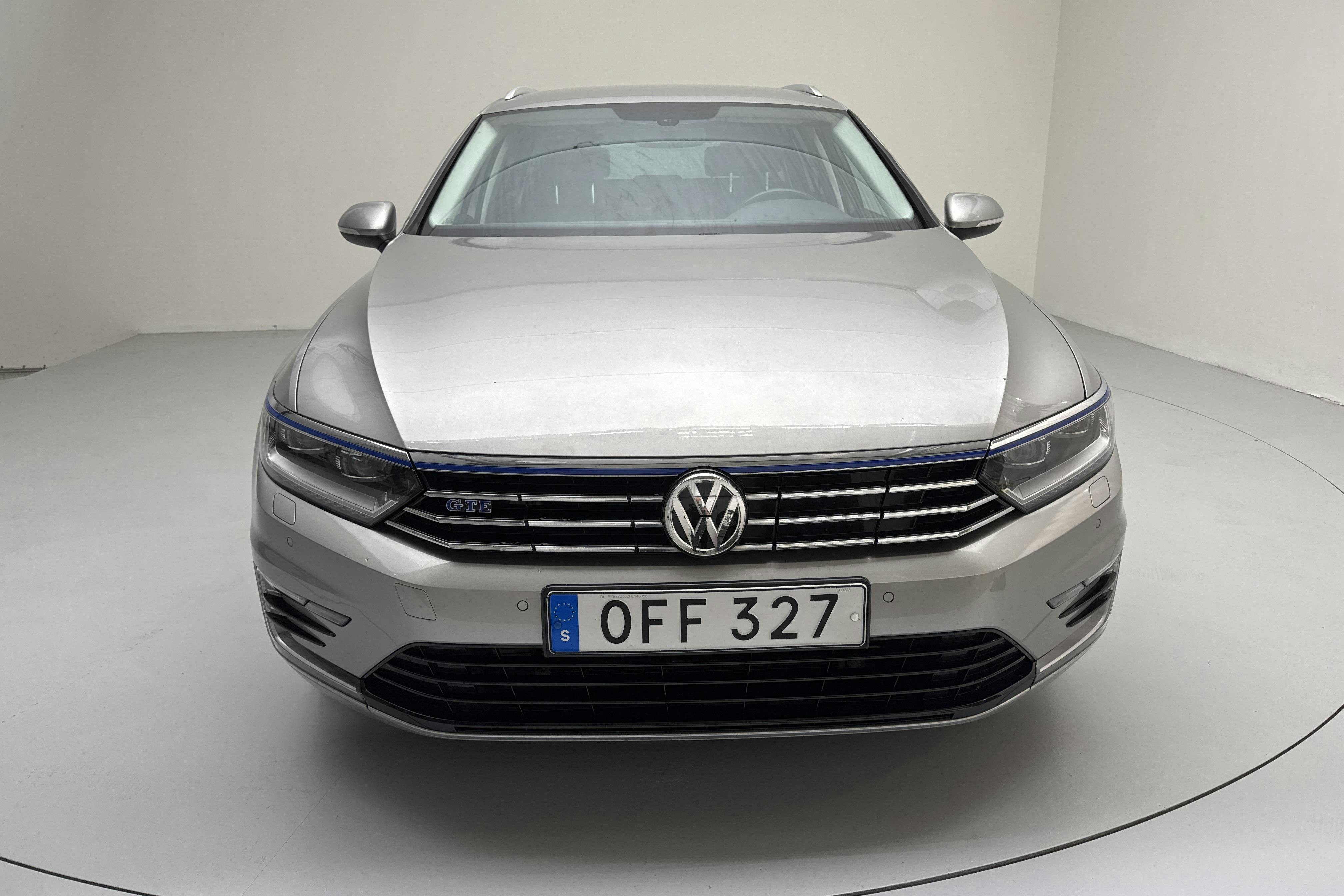 VW Passat 1.4 Plug-in-Hybrid Sportscombi (218hk) - 168 120 km - Automatic - silver - 2017
