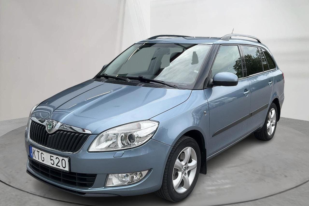 Skoda Fabia 1.2 TSI Combi (105hk) - 15 957 mil - Manuell - Light Grey - 2011