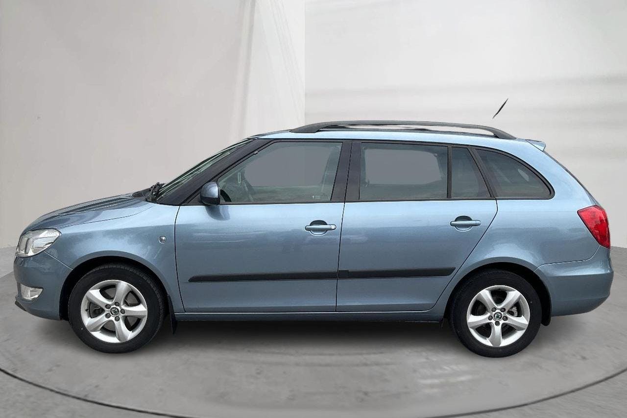 Skoda Fabia 1.2 TSI Combi (105hk) - 159 570 km - Manual - Light Grey - 2011