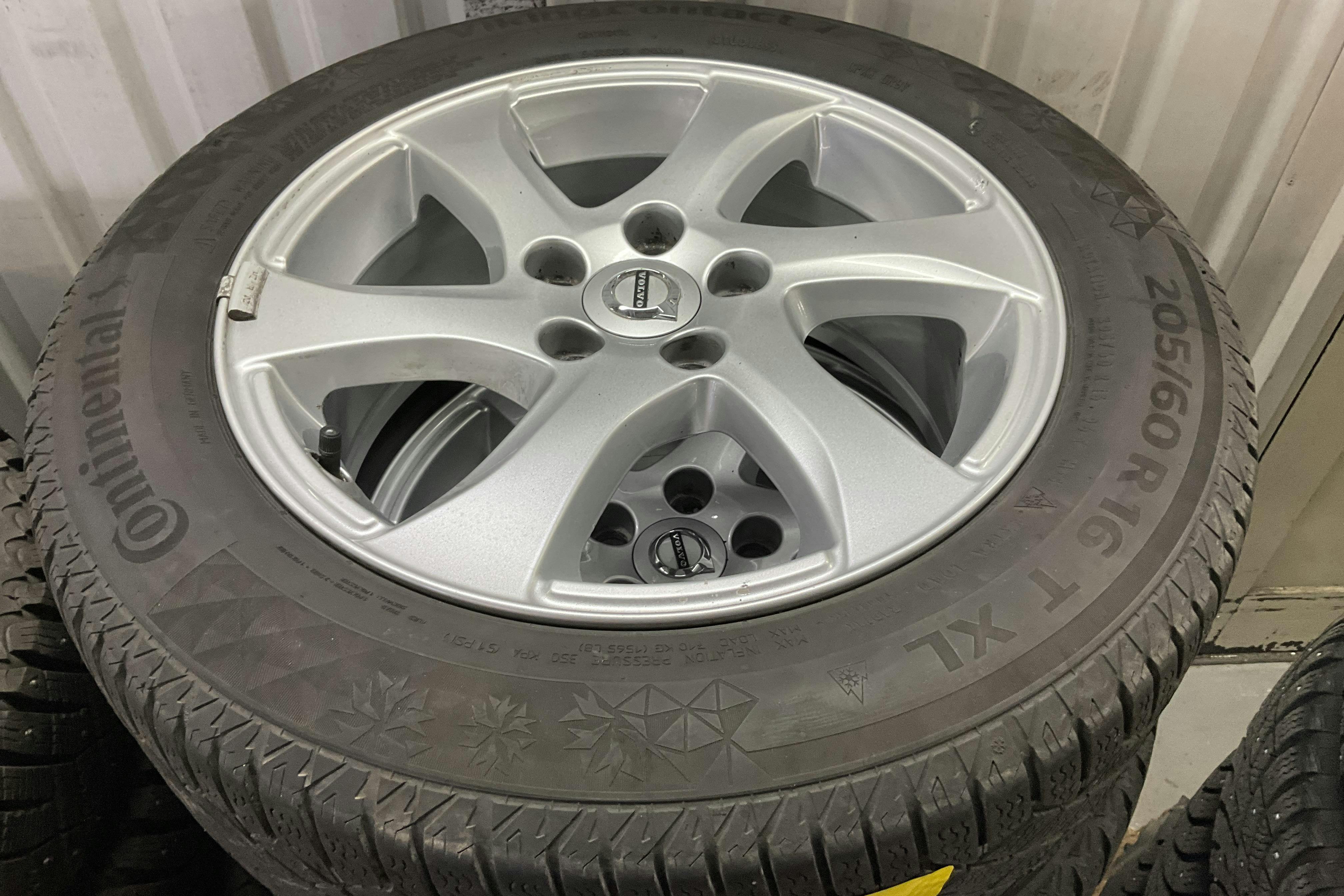Volvo V40 Cross Country D3 (150hk) - 11 724 mil - Automat - röd - 2019