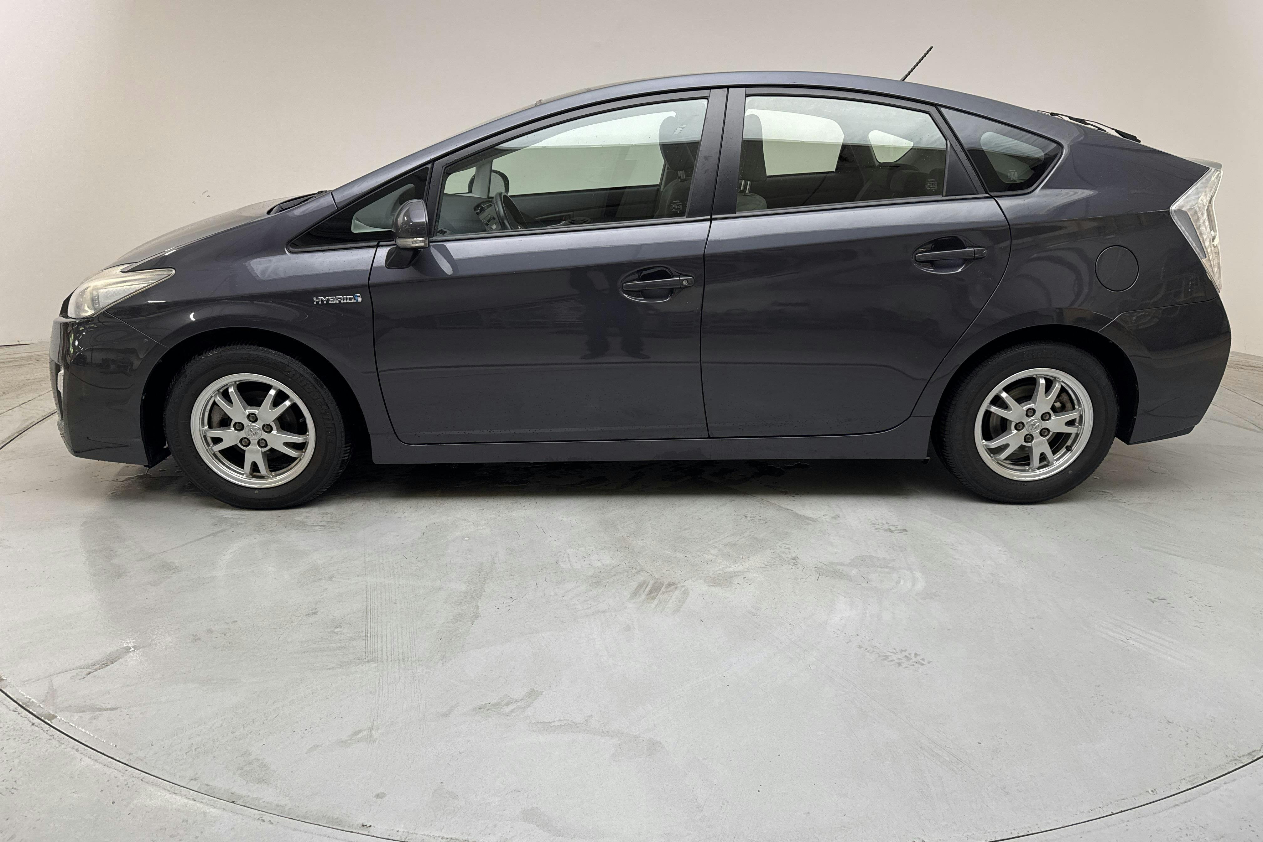 Toyota Prius 1.8 Hybrid (99hk) - 17 603 mil - Automat - Dark Grey - 2010