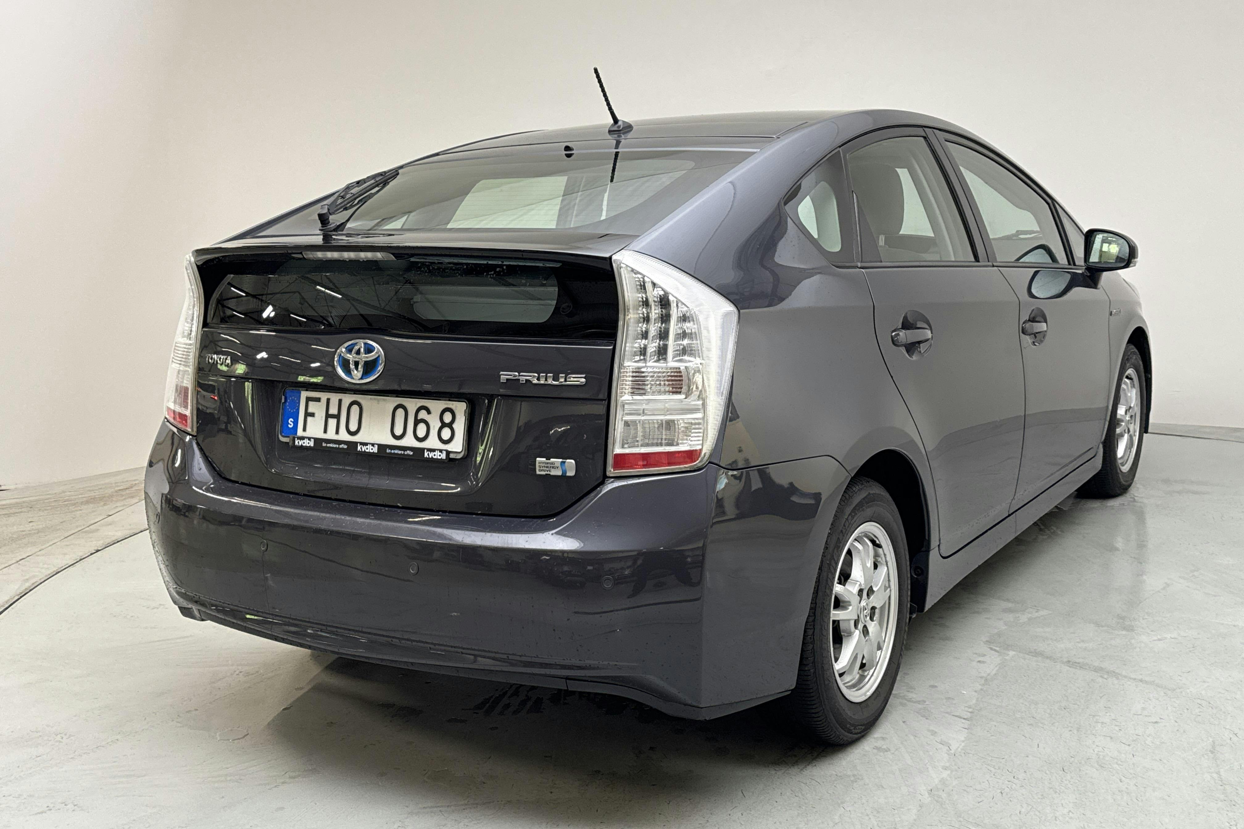 Toyota Prius 1.8 Hybrid (99hk) - 17 603 mil - Automat - Dark Grey - 2010