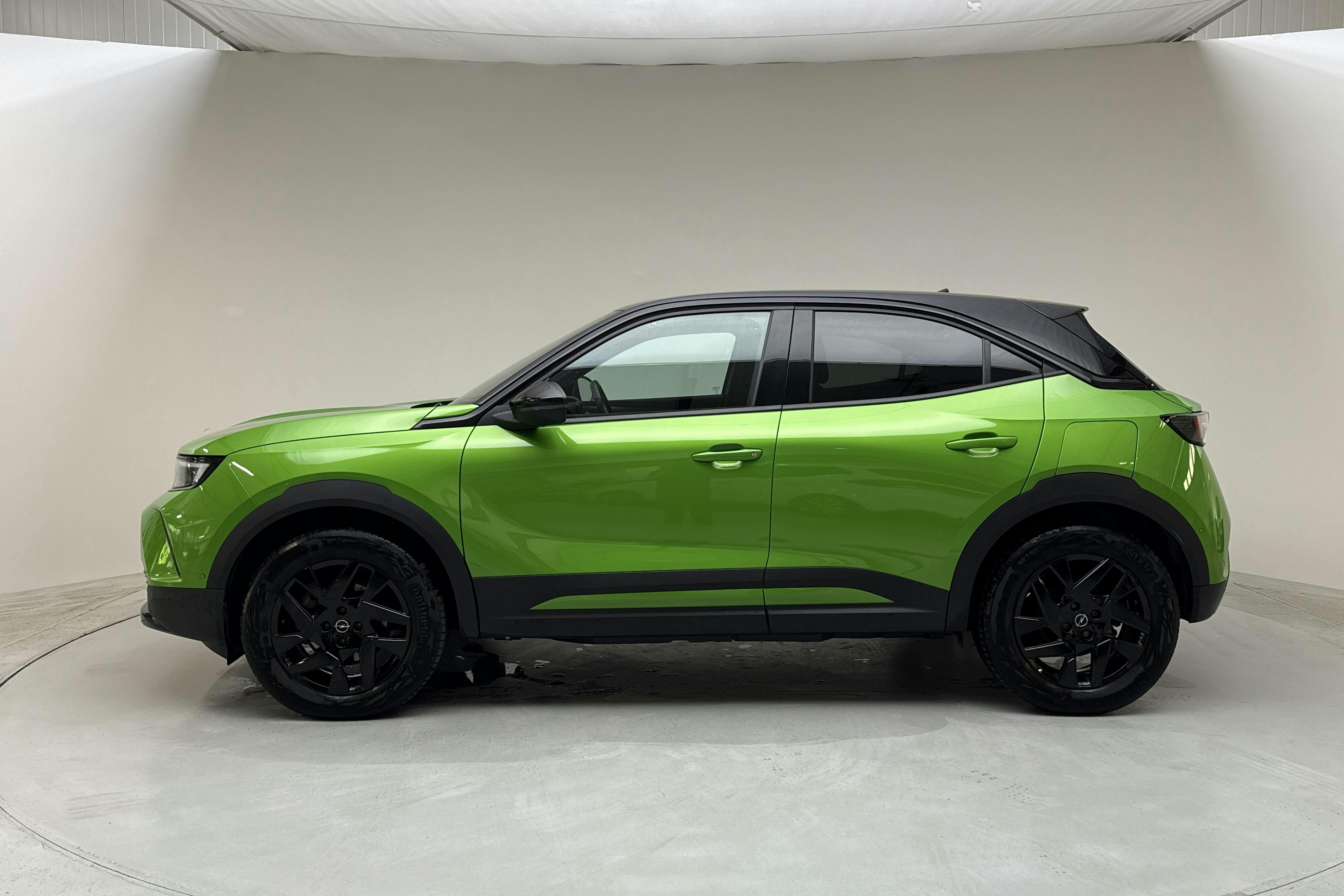 Presentation photo 2 of 14: Opel Mokka-e (136hk) - 31 040 km - Automatic - green - 2022