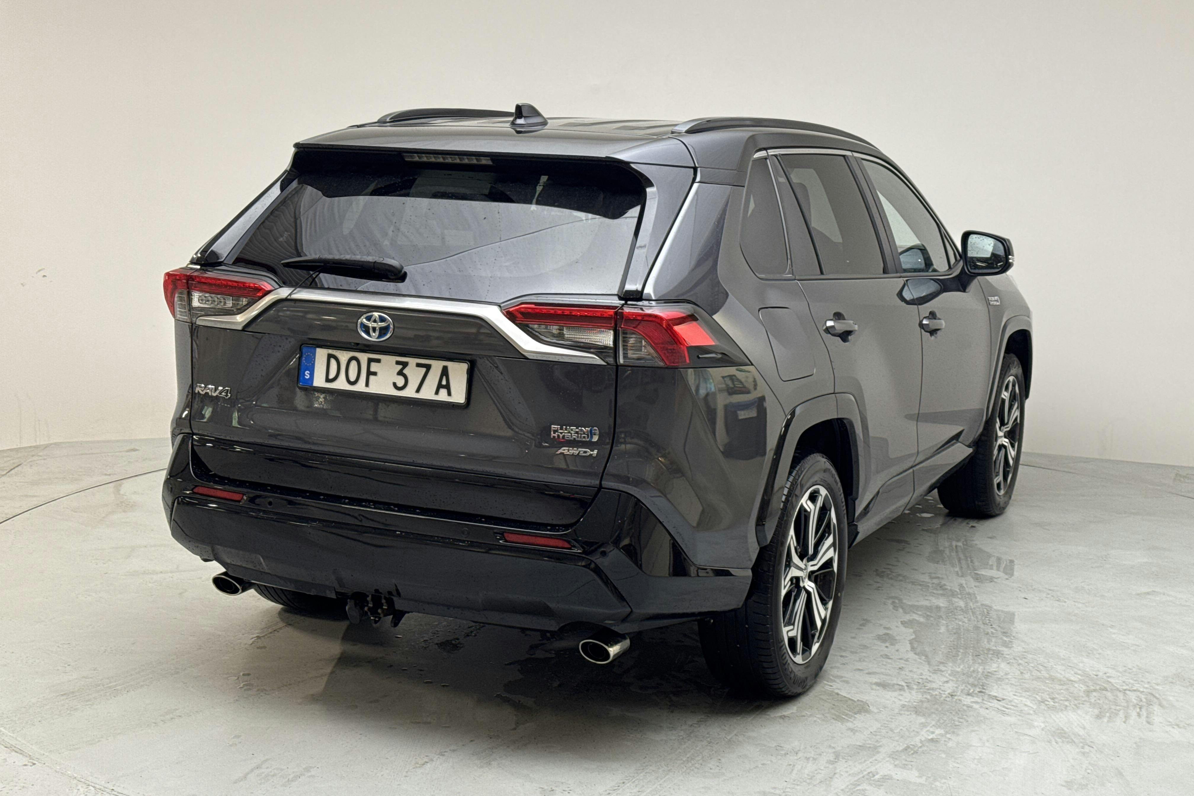 Toyota RAV4 2.5 Plug-in Hybrid AWD (306hk) - 10 403 mil - Automat - grå - 2021