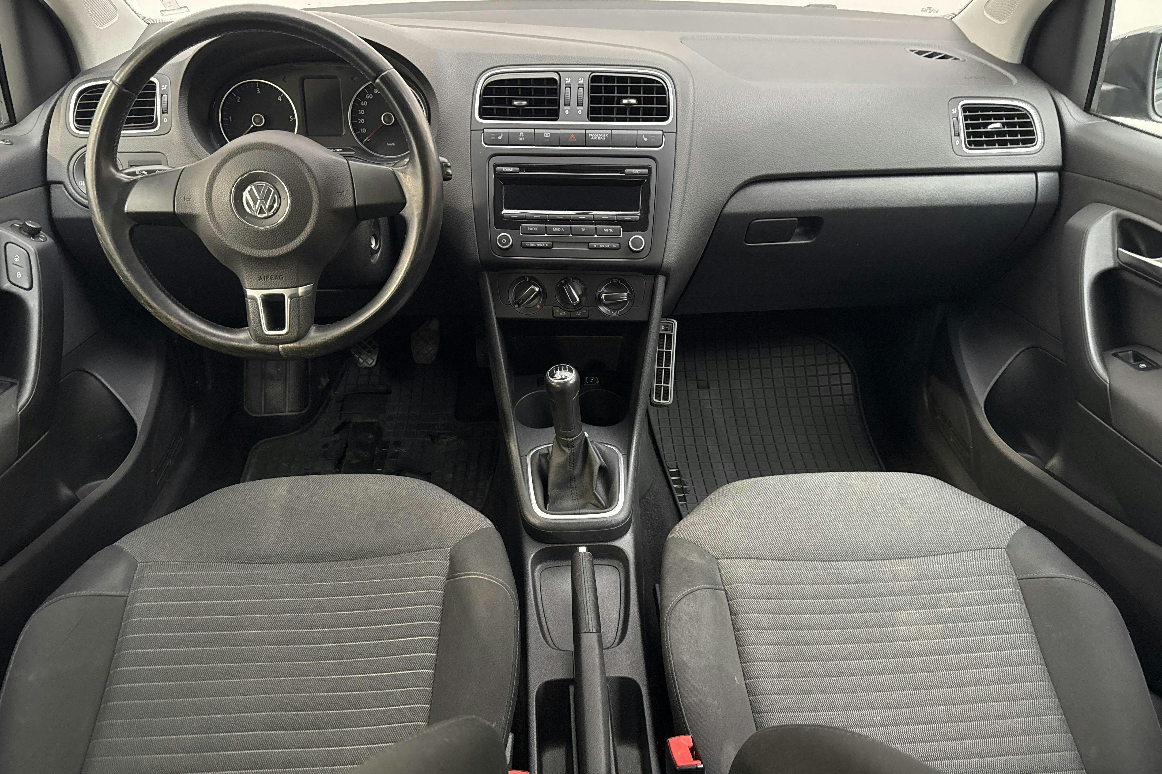 VW Polo 1.6 TDI 5dr (90hk) - 114 340 km - Käsitsi - Dark Grey - 2012