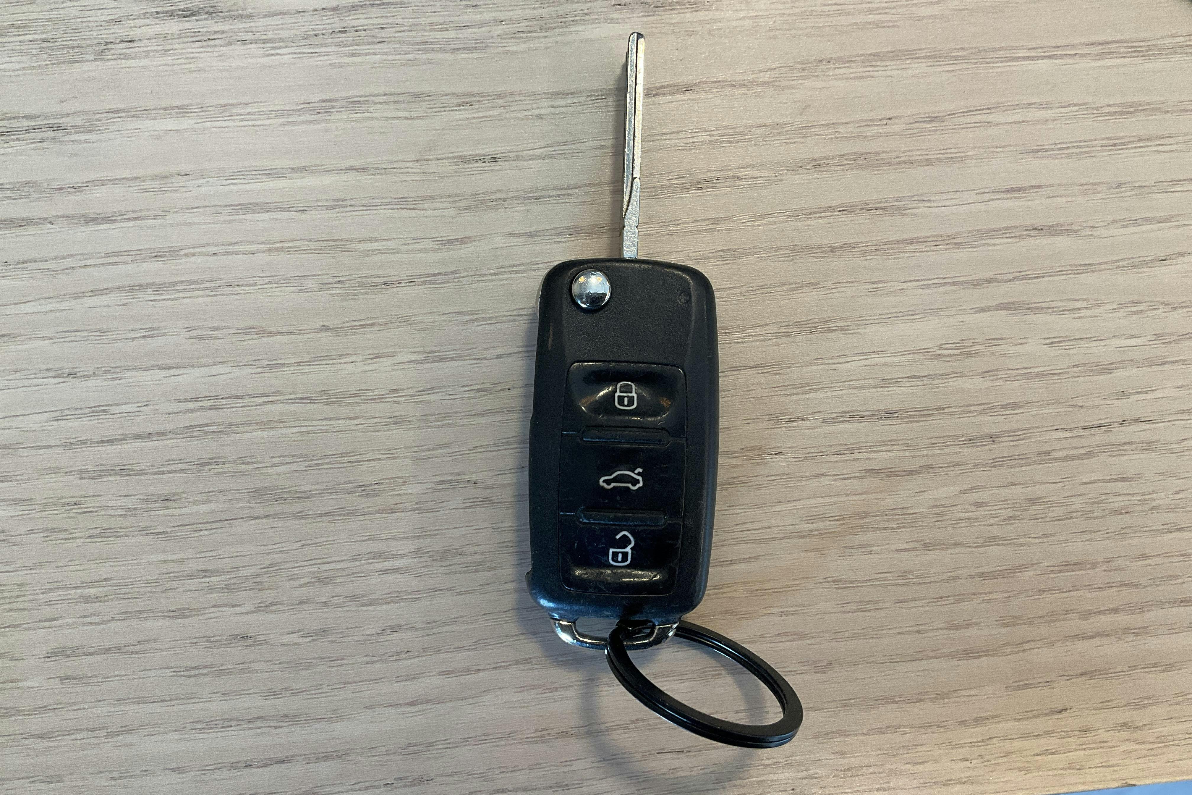 Esitlusfoto 12 aadressil 12: VW Polo 1.6 TDI 5dr (90hk) - 114 340 km - Käsitsi - Dark Grey - 2012