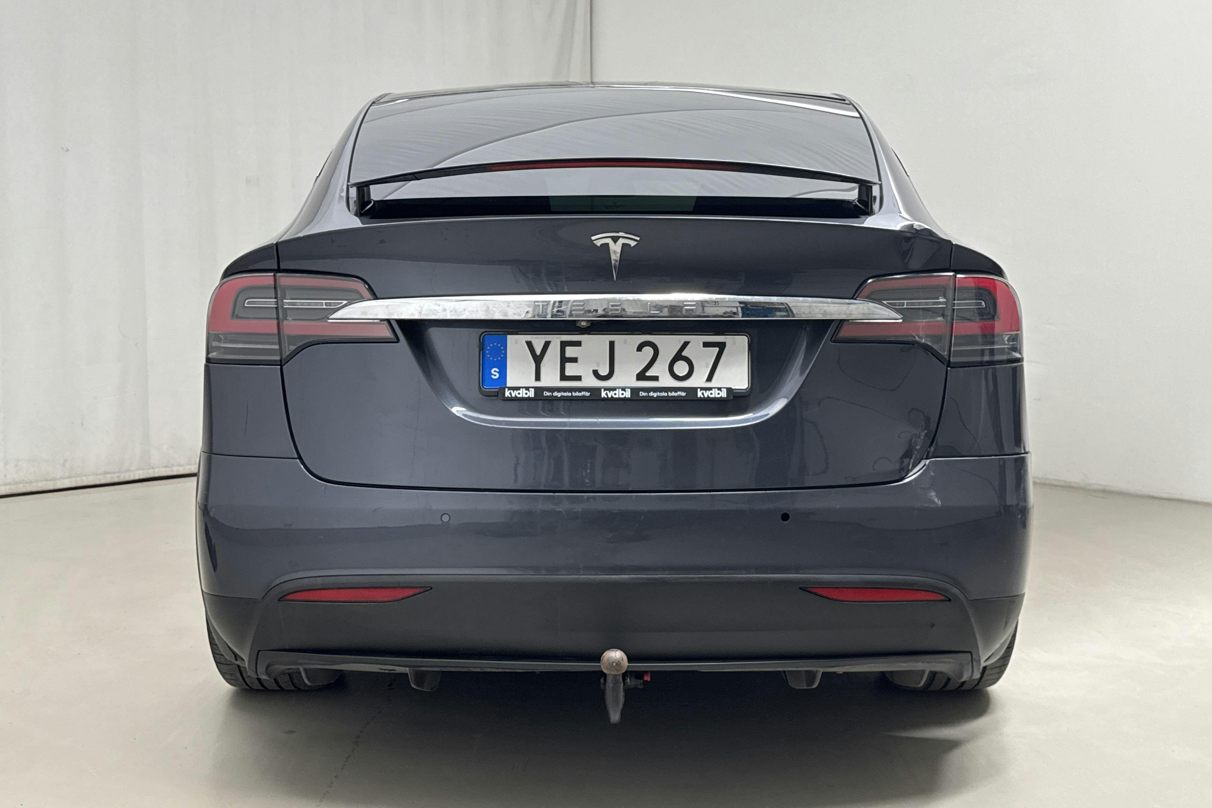 Tesla Model X 60D - 28 124 mil - Automat - grå - 2016
