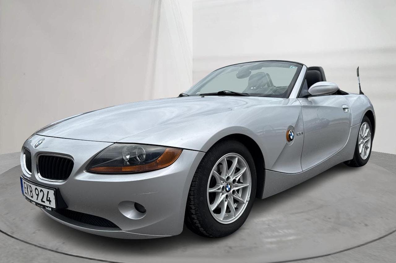BMW Z4 2.2i Roadster (170hk) - 128 650 km - Manual - silver - 2004
