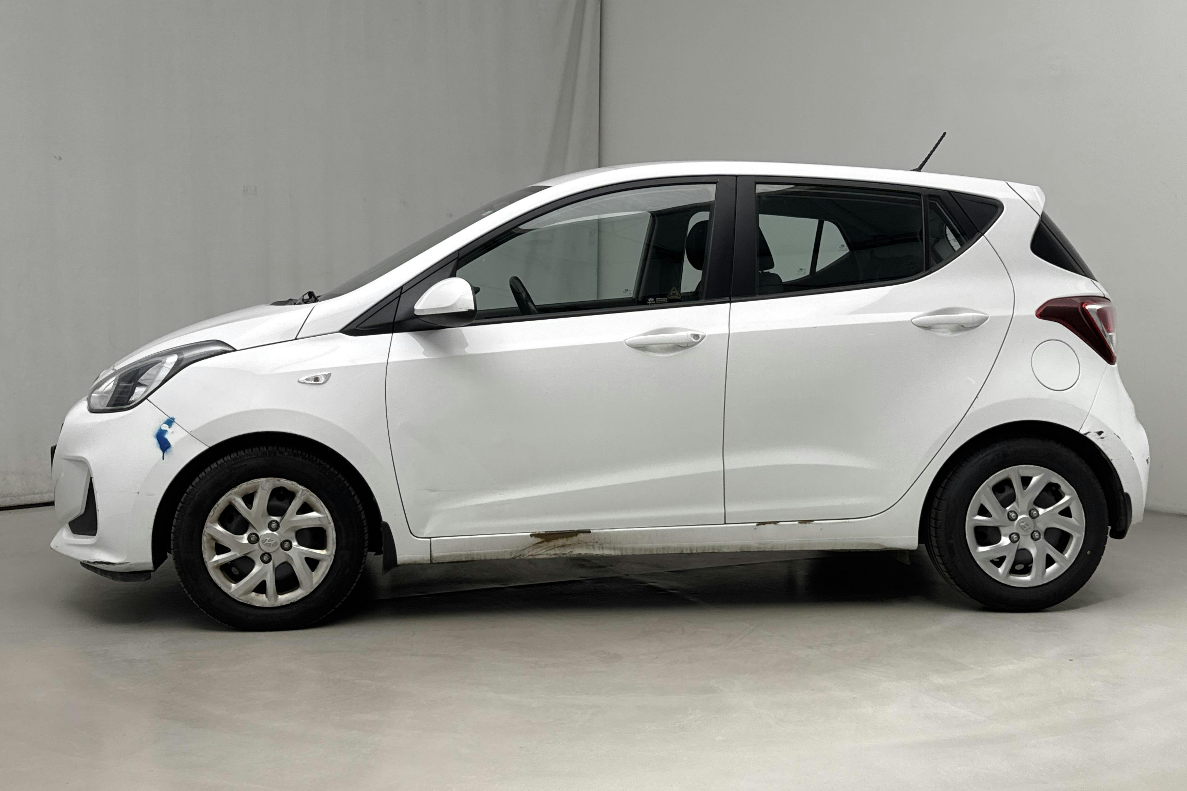 Hyundai i10 1.0 (66hk) - 141 340 km - Automatic - white - 2019