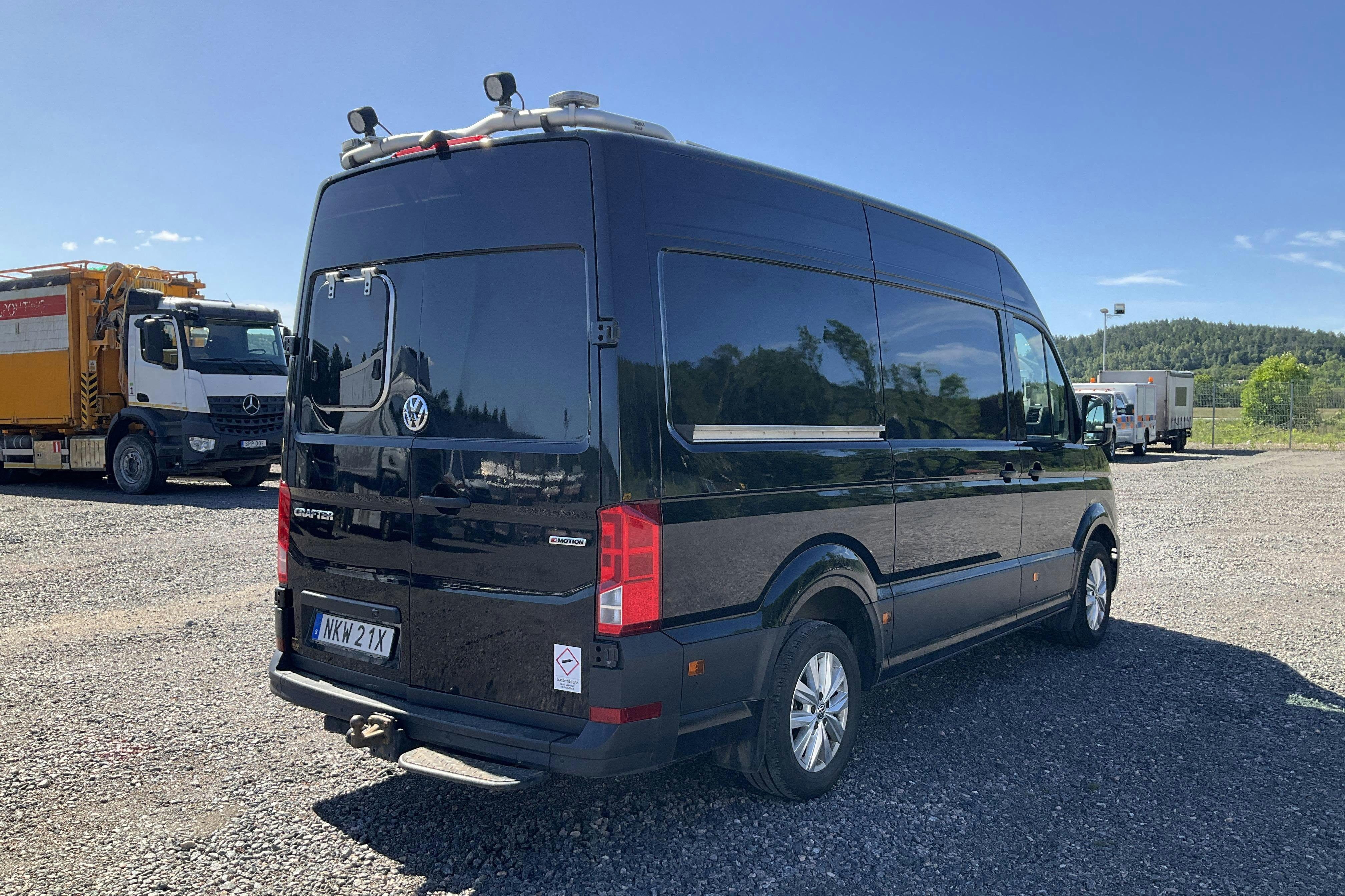 VW Crafter 35 2.0 TDI Skåp 4Motion (177hk) - 189 180 km - Automaatne - must - 2020
