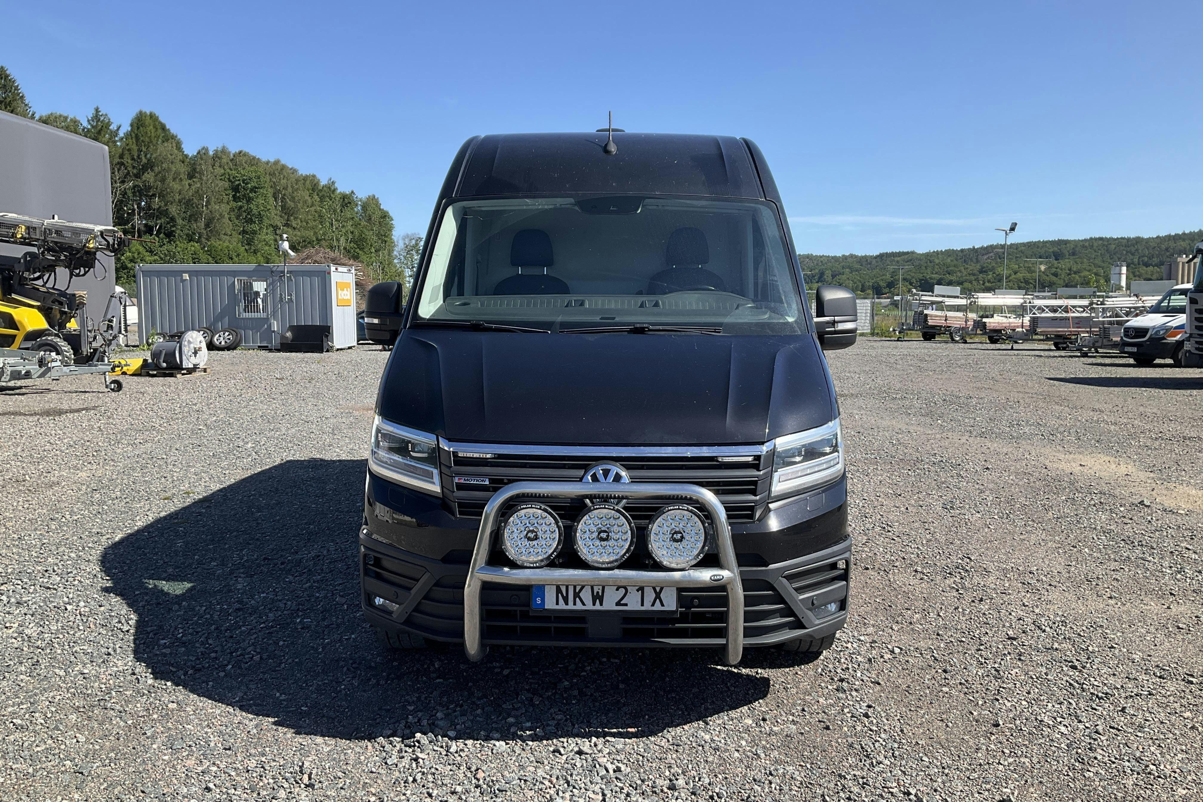 VW Crafter 35 2.0 TDI Skåp 4Motion (177hk) - 189 180 km - Automaatne - must - 2020