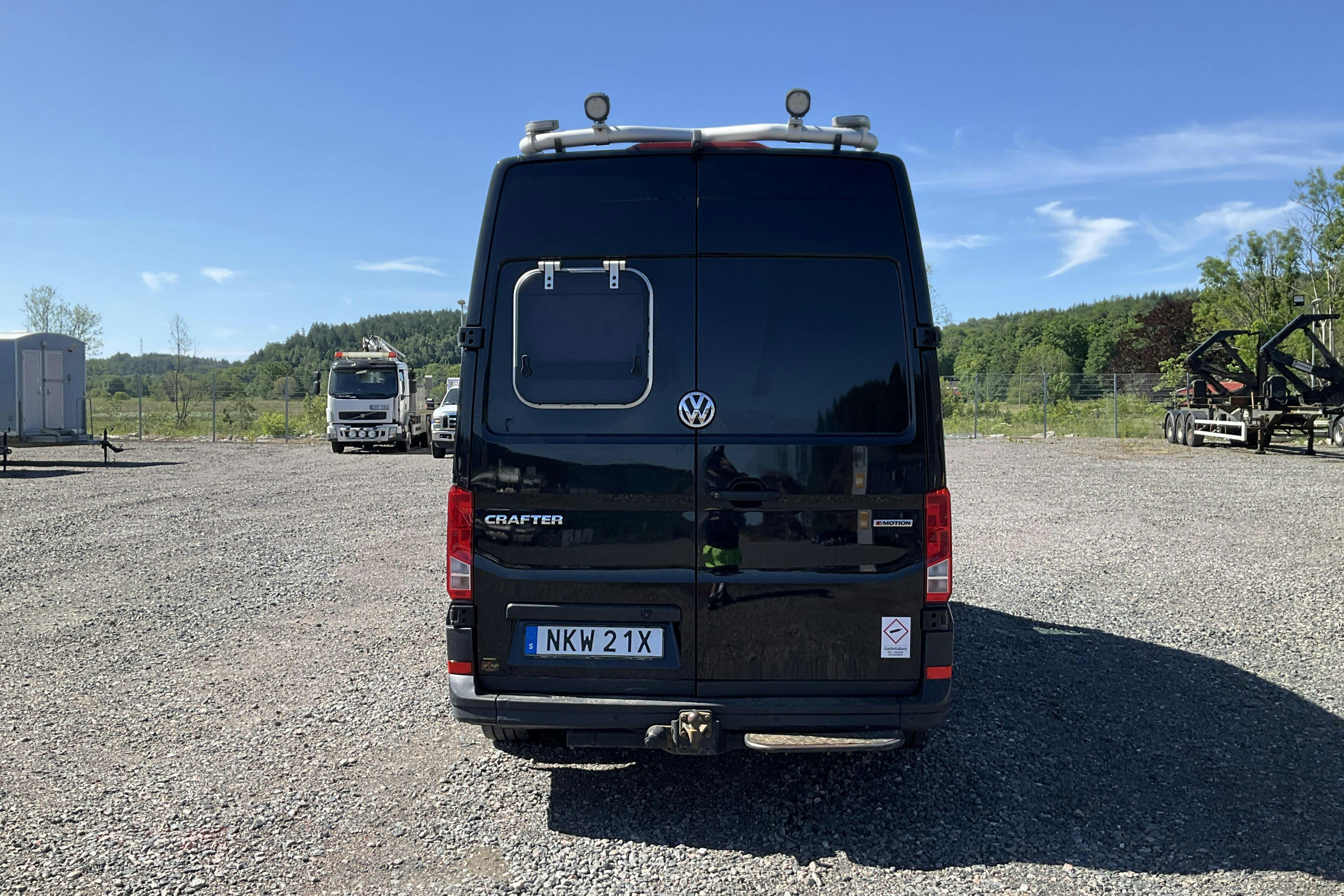 VW Crafter 35 2.0 TDI Skåp 4Motion (177hk) - 189 180 km - Automaatne - must - 2020