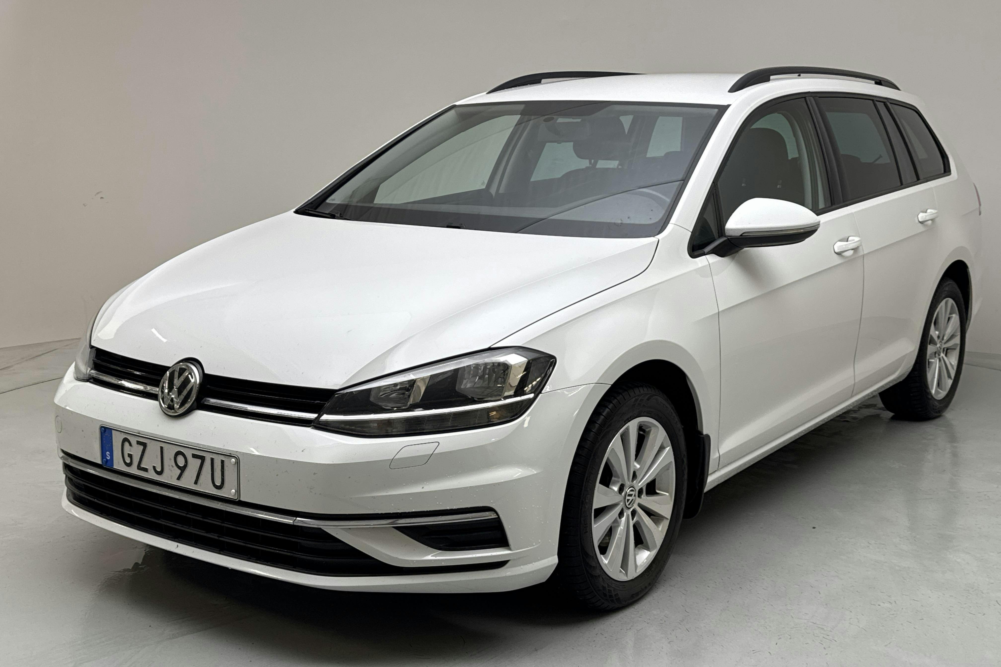 VW Golf VII 1.6 TDI Sportscombi (115hk) - 166 510 km - Automatic - white - 2019