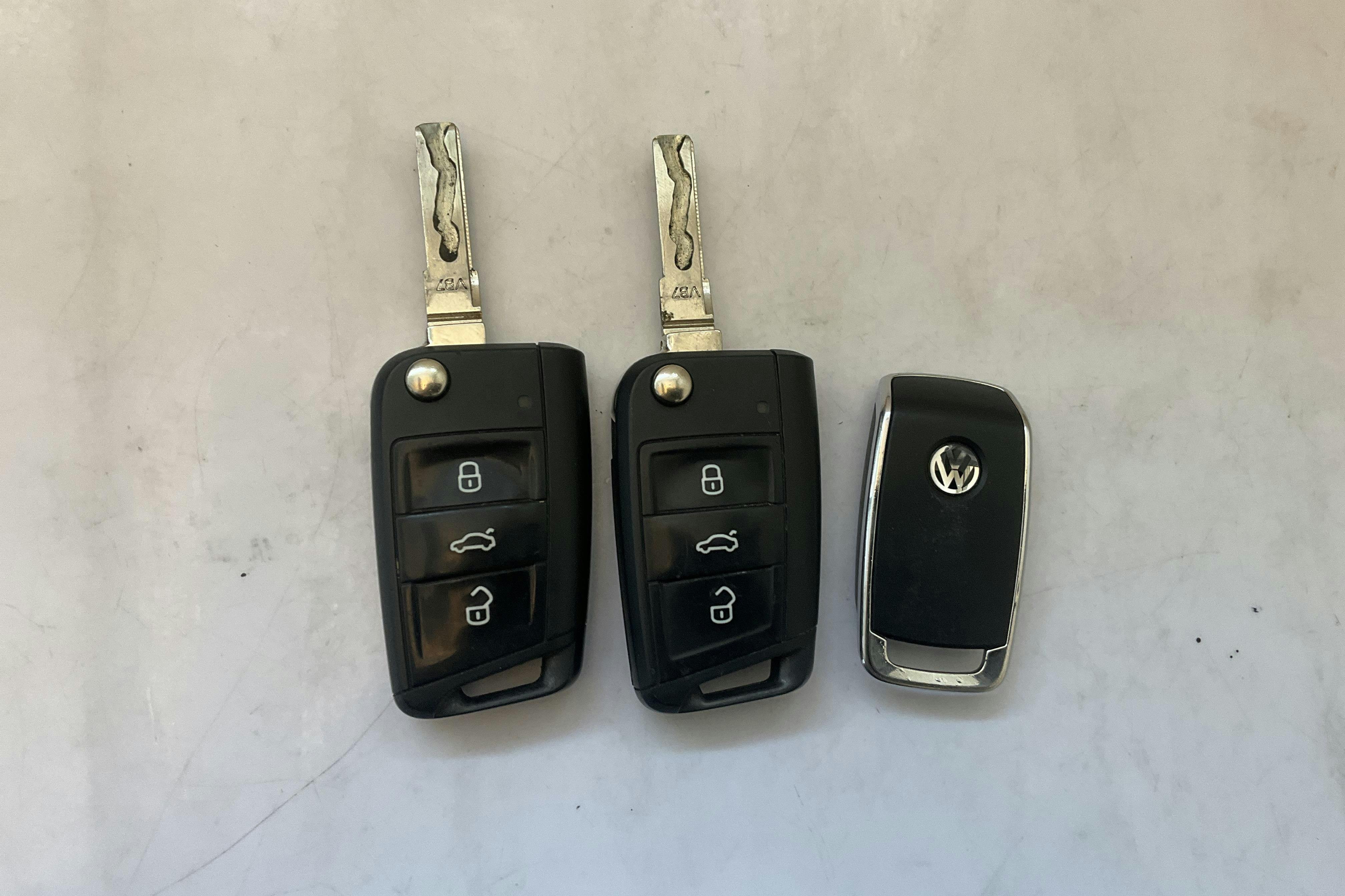 VW Golf VII 1.6 TDI Sportscombi (115hk) - 166 510 km - Automatic - white - 2019