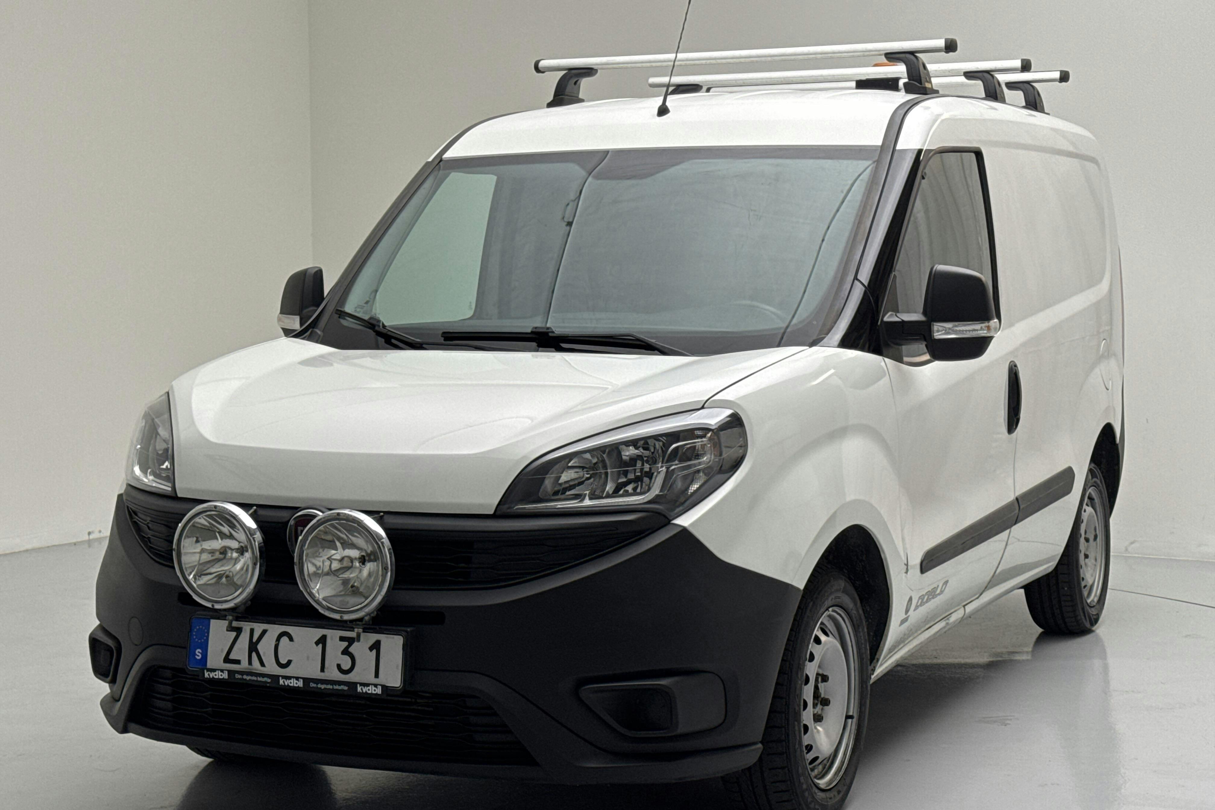 Fiat Doblo Cargo 1.3 MJT (80hk) - 5 146 mil - Manuell - vit - 2018