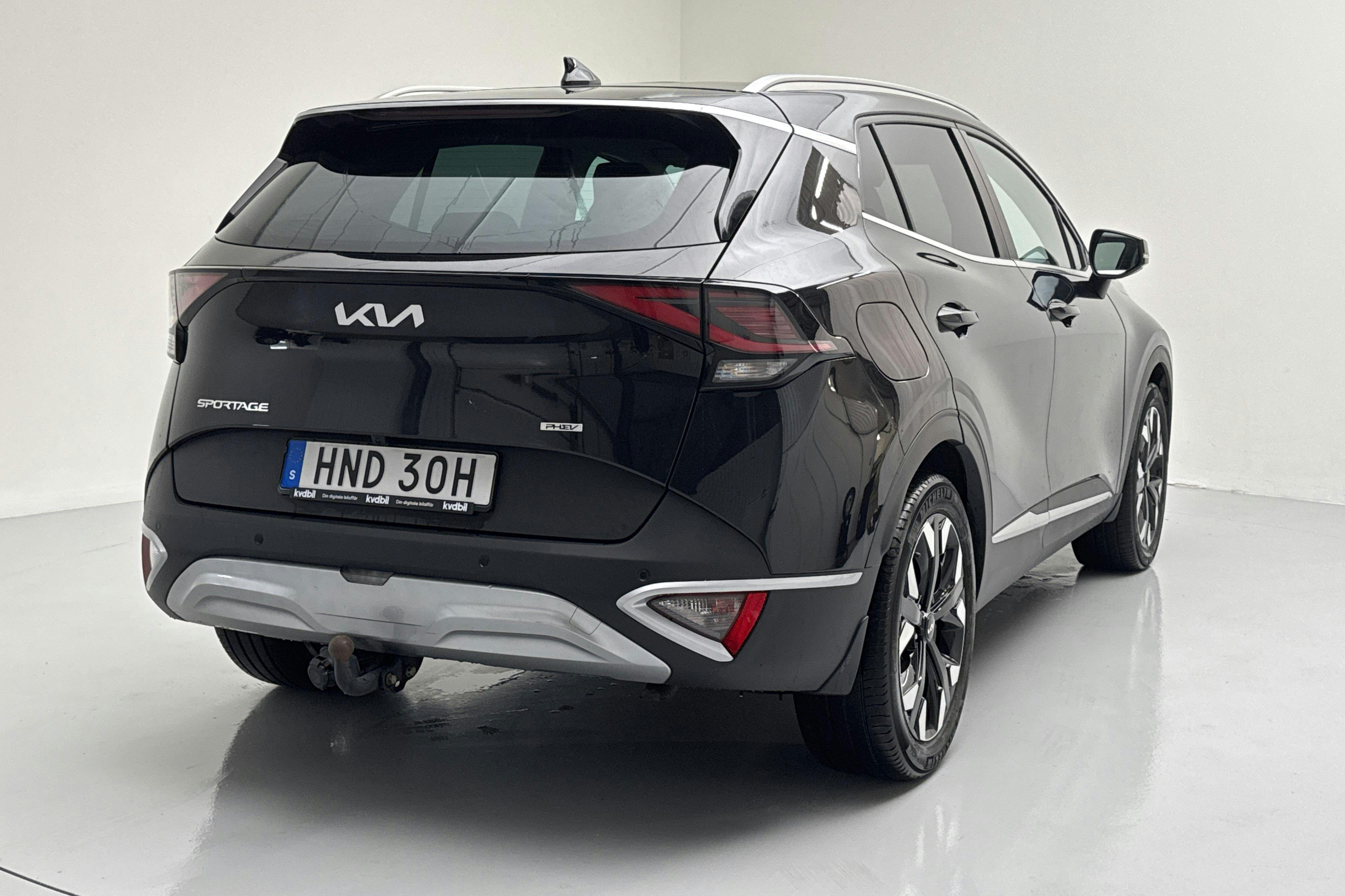 KIA Sportage PHEV AWD (265hk) - 80 390 km - Automaatne - must - 2022