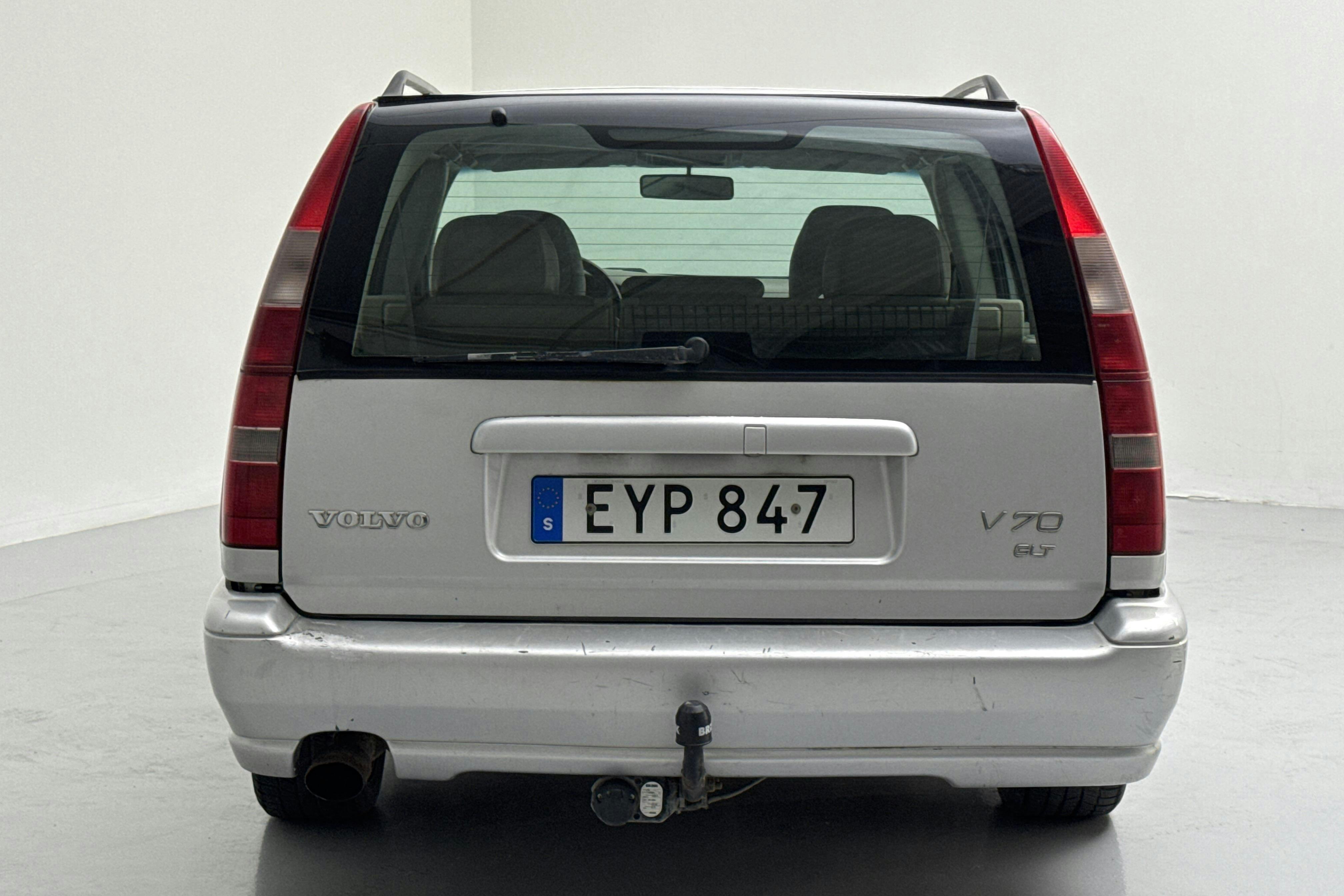 Volvo V70 2.5 (170hk) - 361 710 km - Automaatne - Light Grey - 1997
