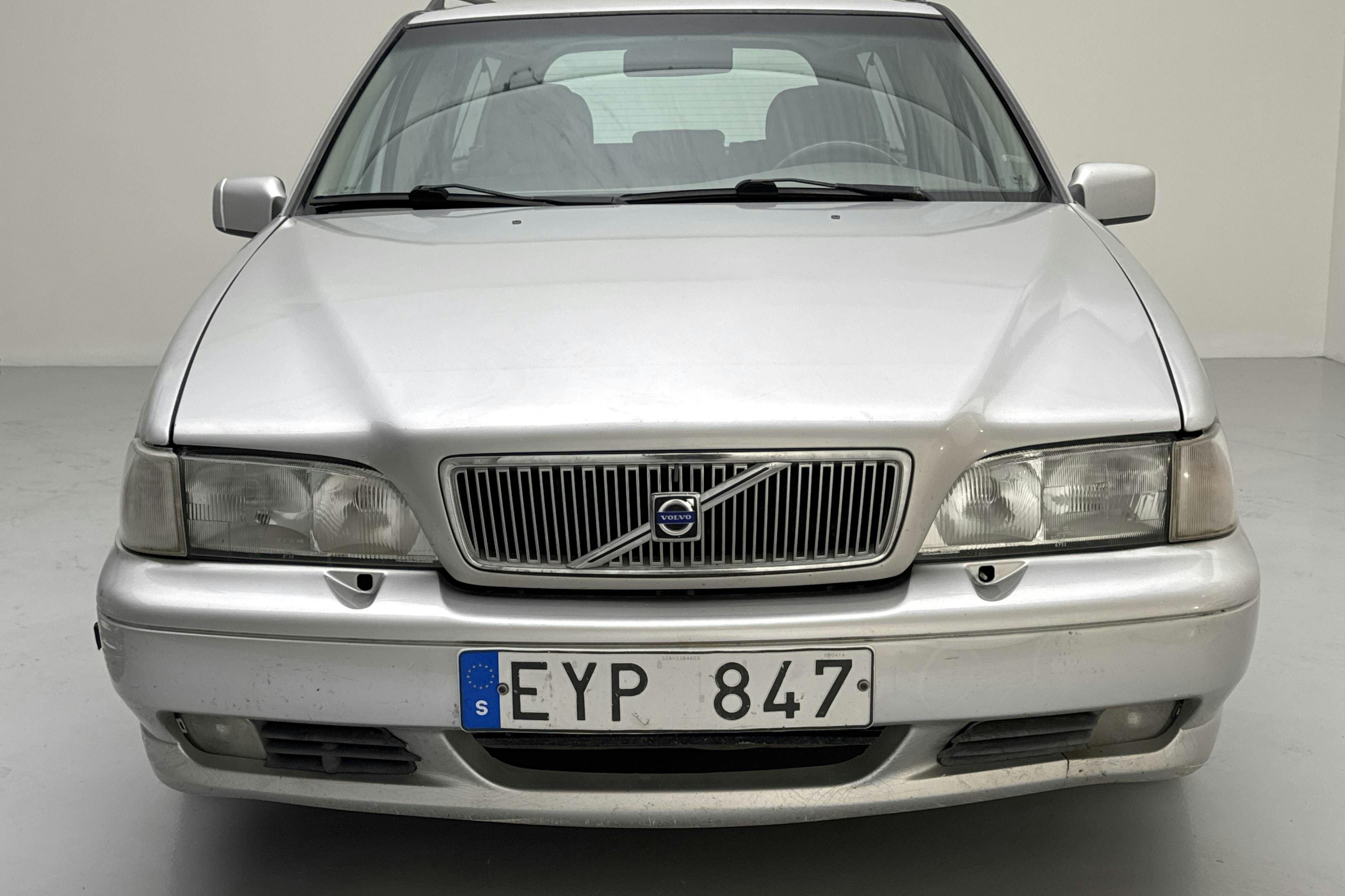 Volvo V70 2.5 (170hk) - 361 710 km - Automaatne - Light Grey - 1997