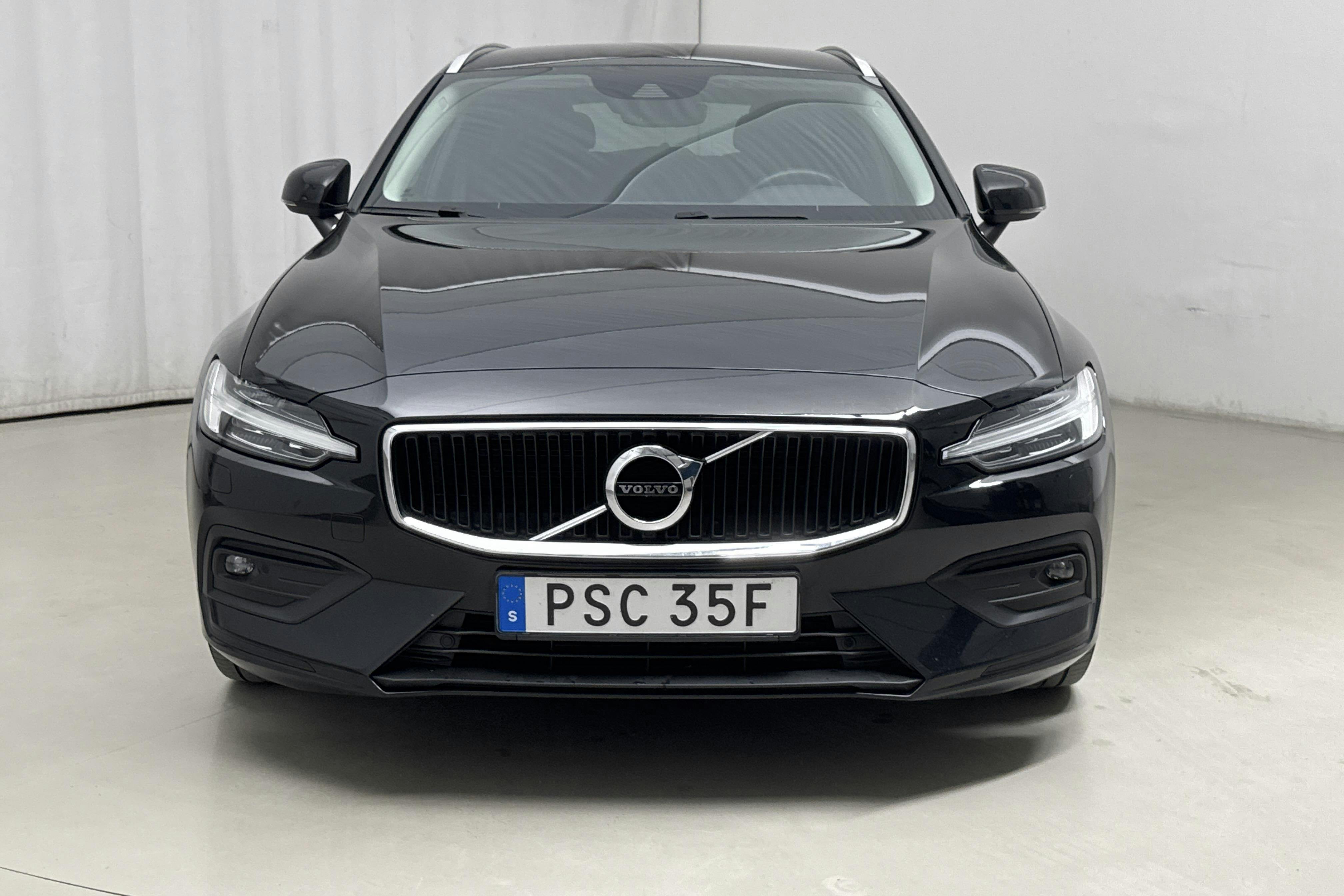 Volvo V60 B4 Mildhybrid, Diesel (197hk) - 104 220 km - Automatic - black - 2021