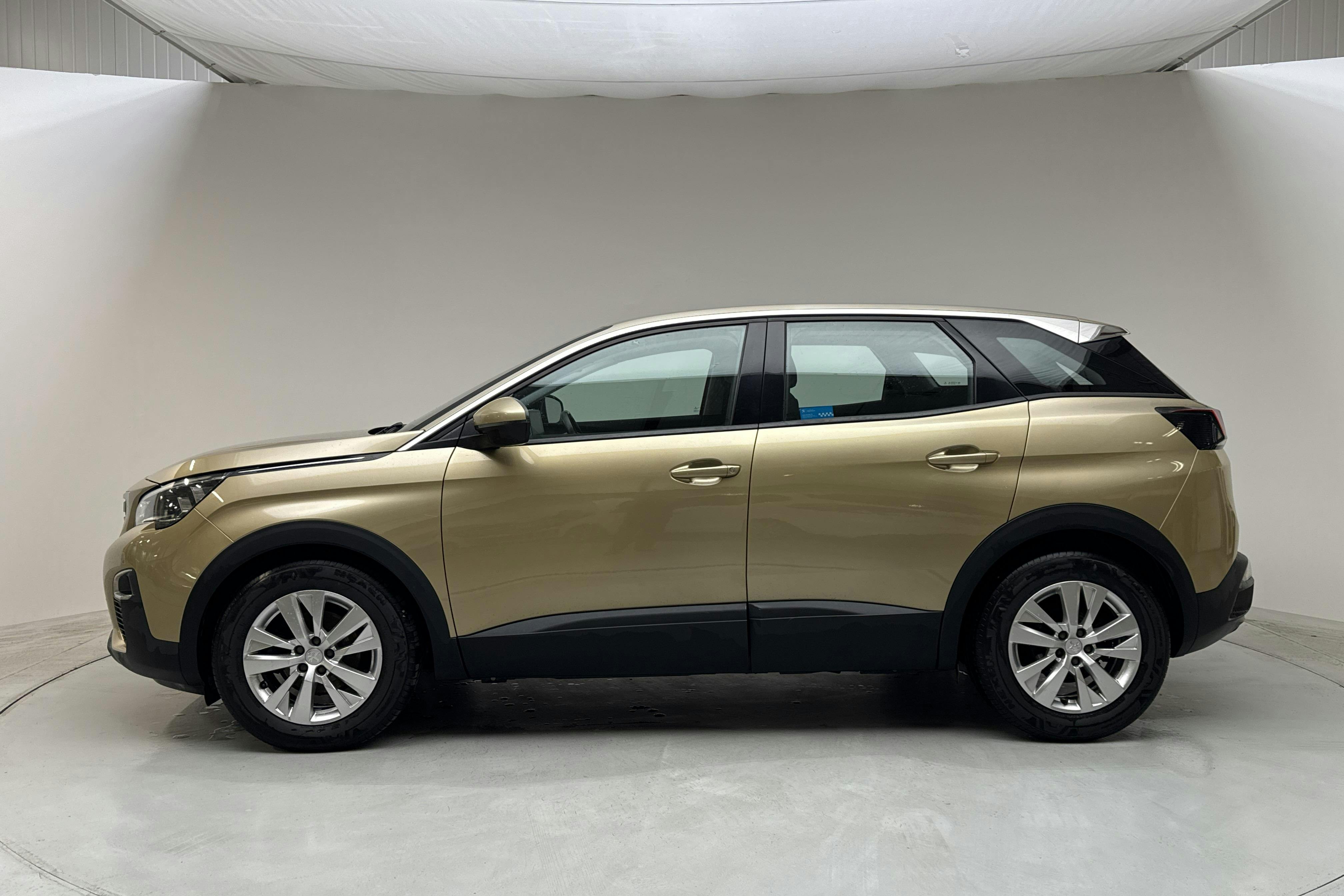 Presentation photo 2 of 11: Peugeot 3008 1.6 BlueHDi (120hk) - 172 490 km - Automatic - 2017