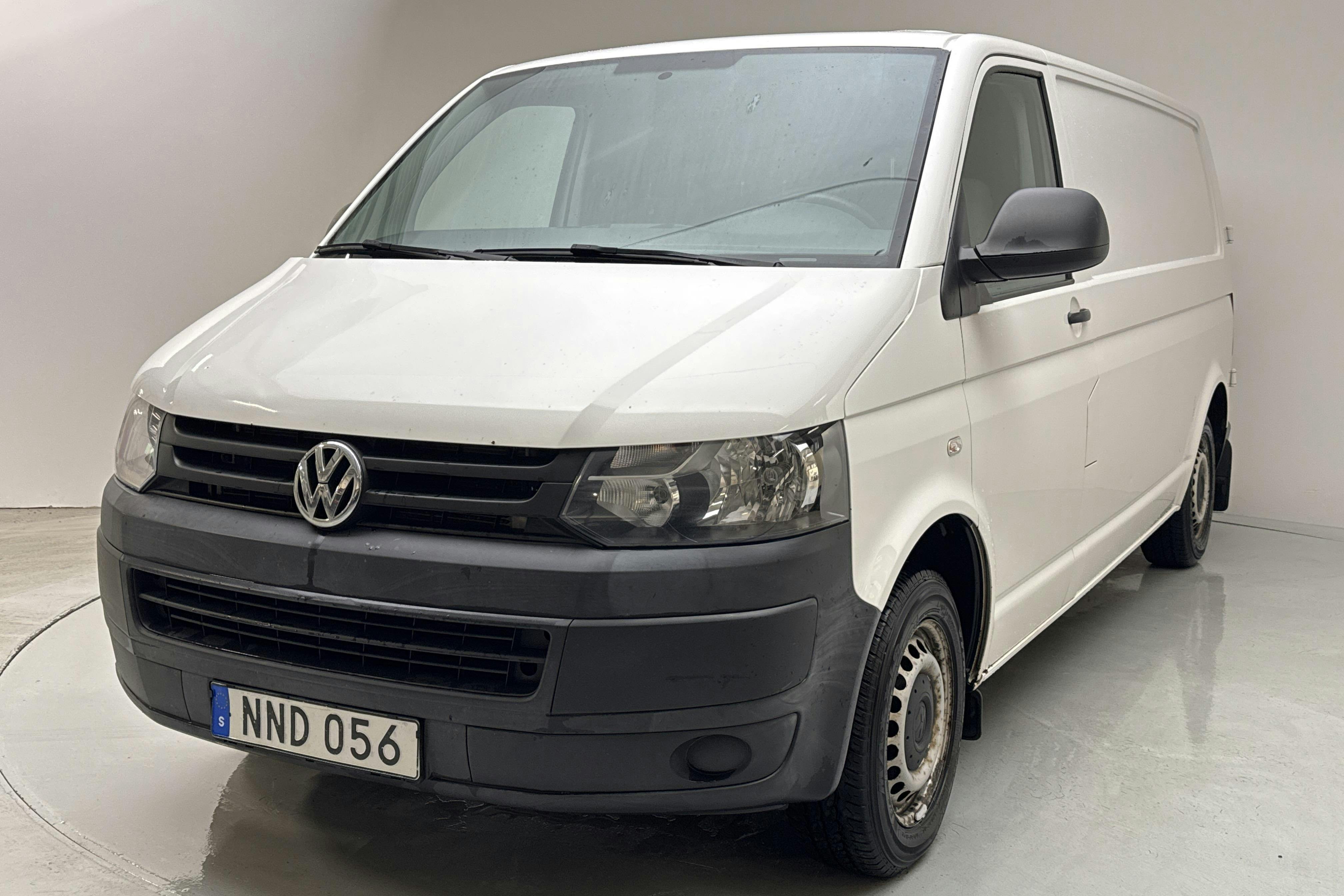Presentation photo 1 of 12: VW Transporter T5 2.0 TDI (102hk) - 194 690 km - Manual - white - 2014