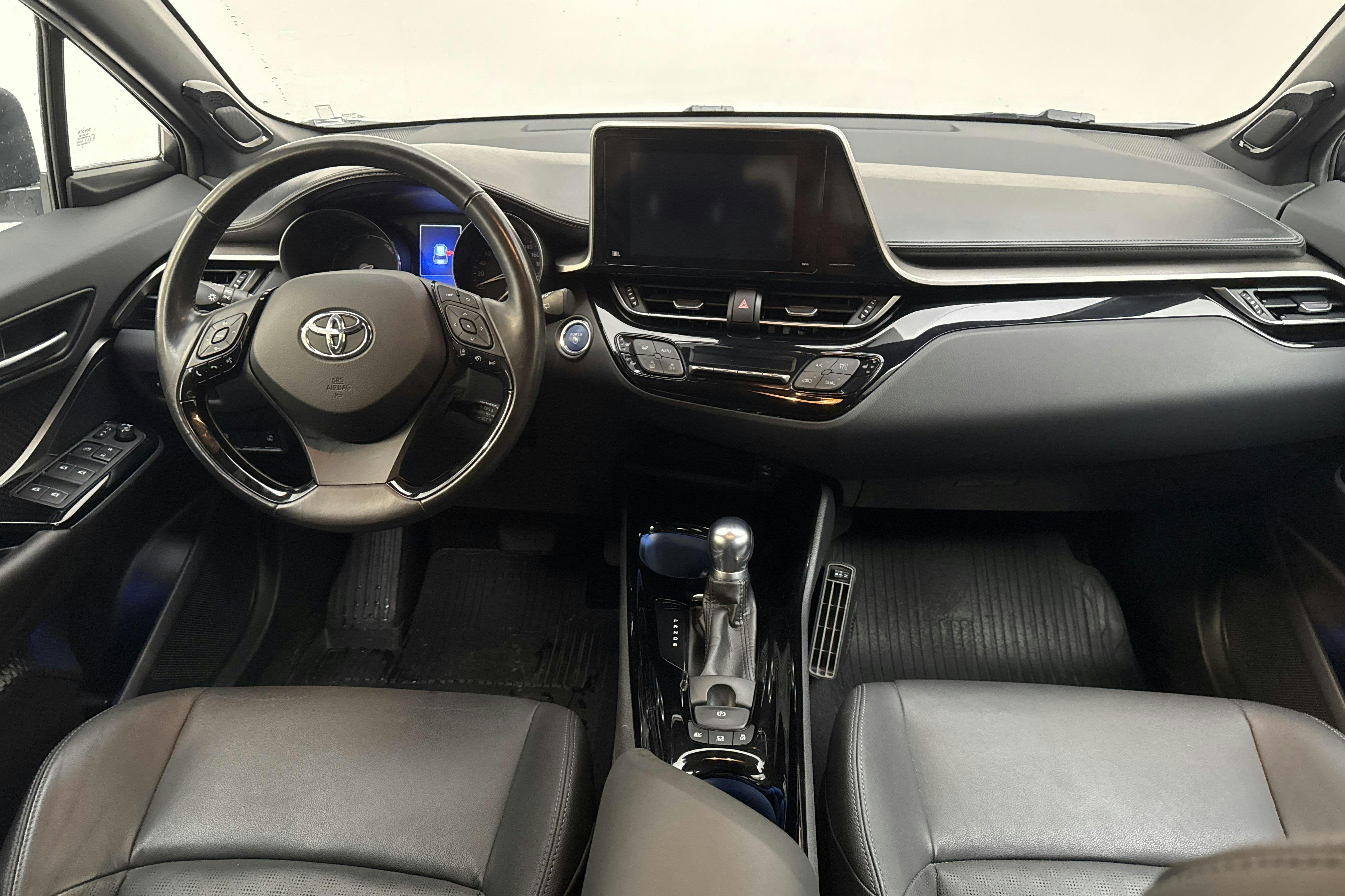 Toyota C-HR 1.8 HSD (122hk) - 10 011 mil - Automat - vit - 2018