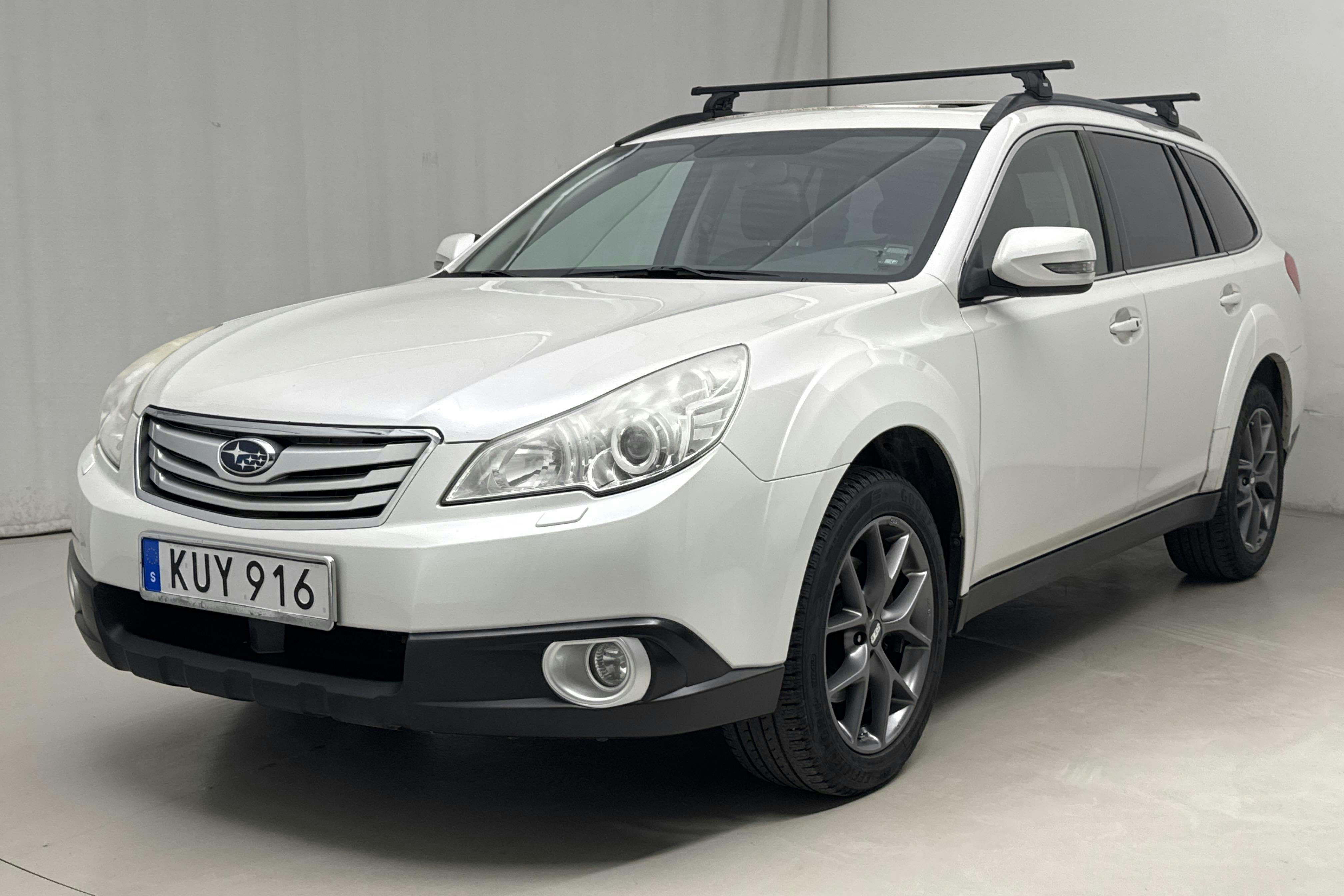 Subaru Outback 3.6 R (260hk) - 13 089 mil - Automat - vit - 2010