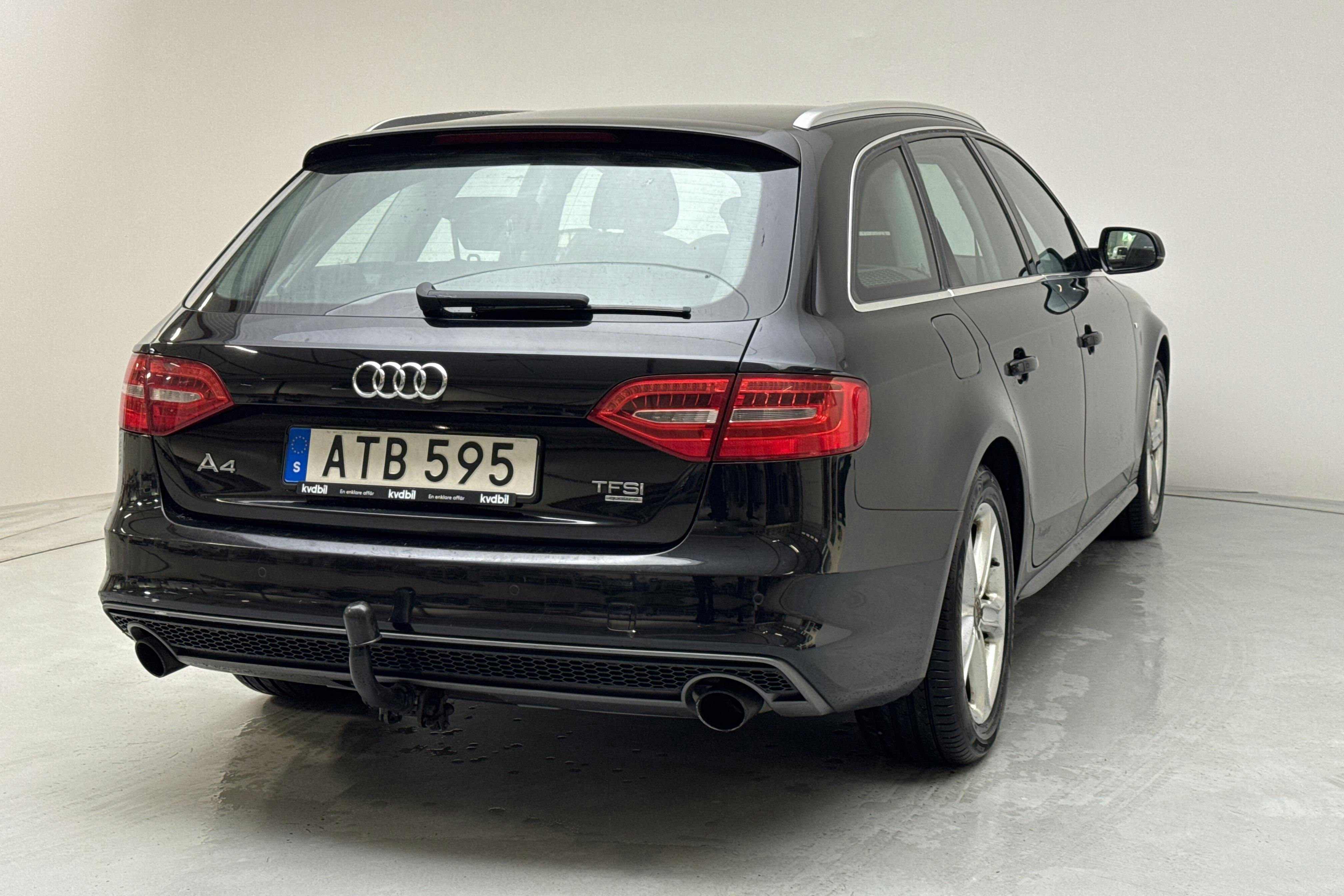 Audi A4 2.0 TFSI E85 Avant quattro (180hk) - 12 358 mil - Manuell - svart - 2015