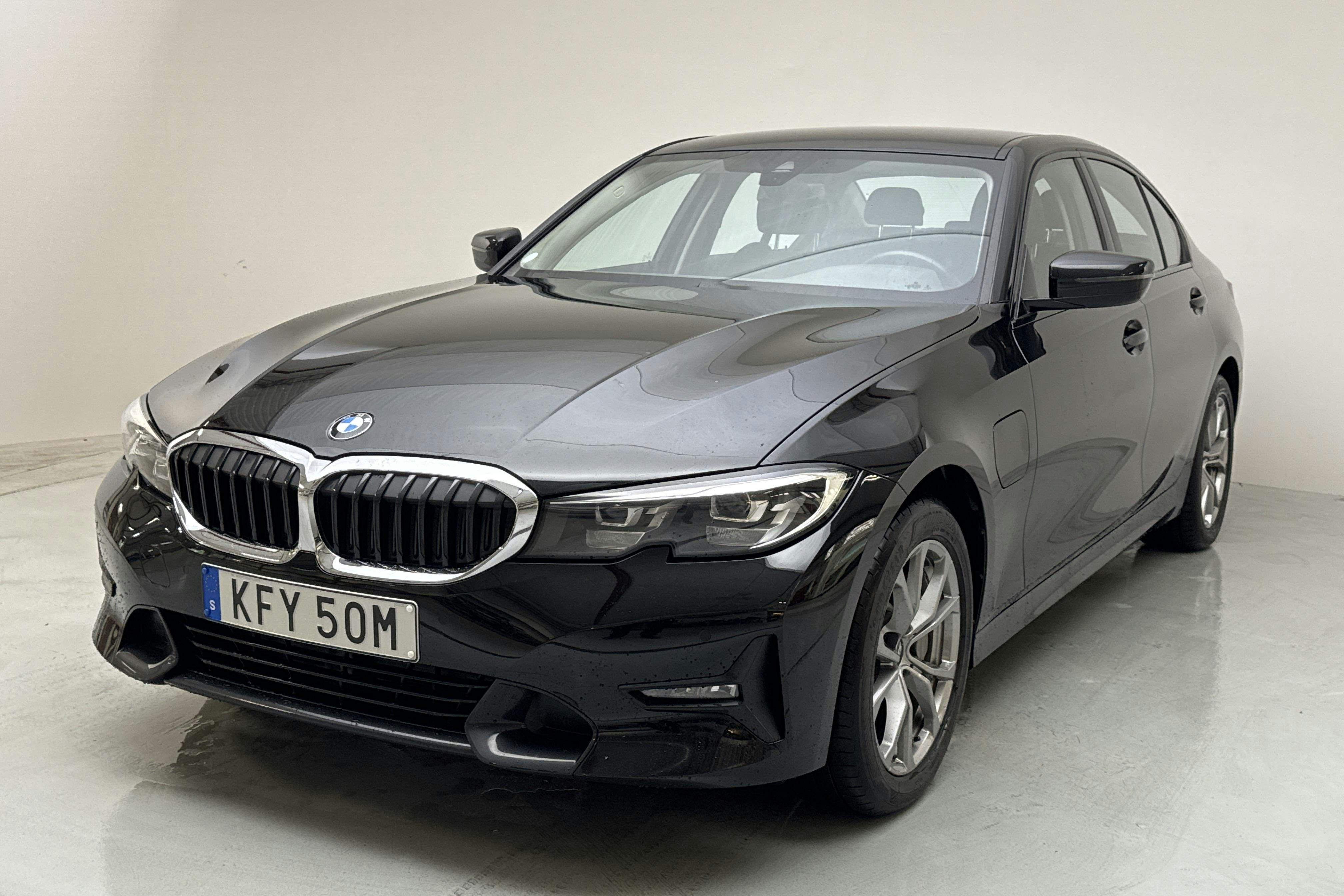 BMW 330e Sedan, G20 (292hk) - 5 345 mil - Automat - svart - 2021