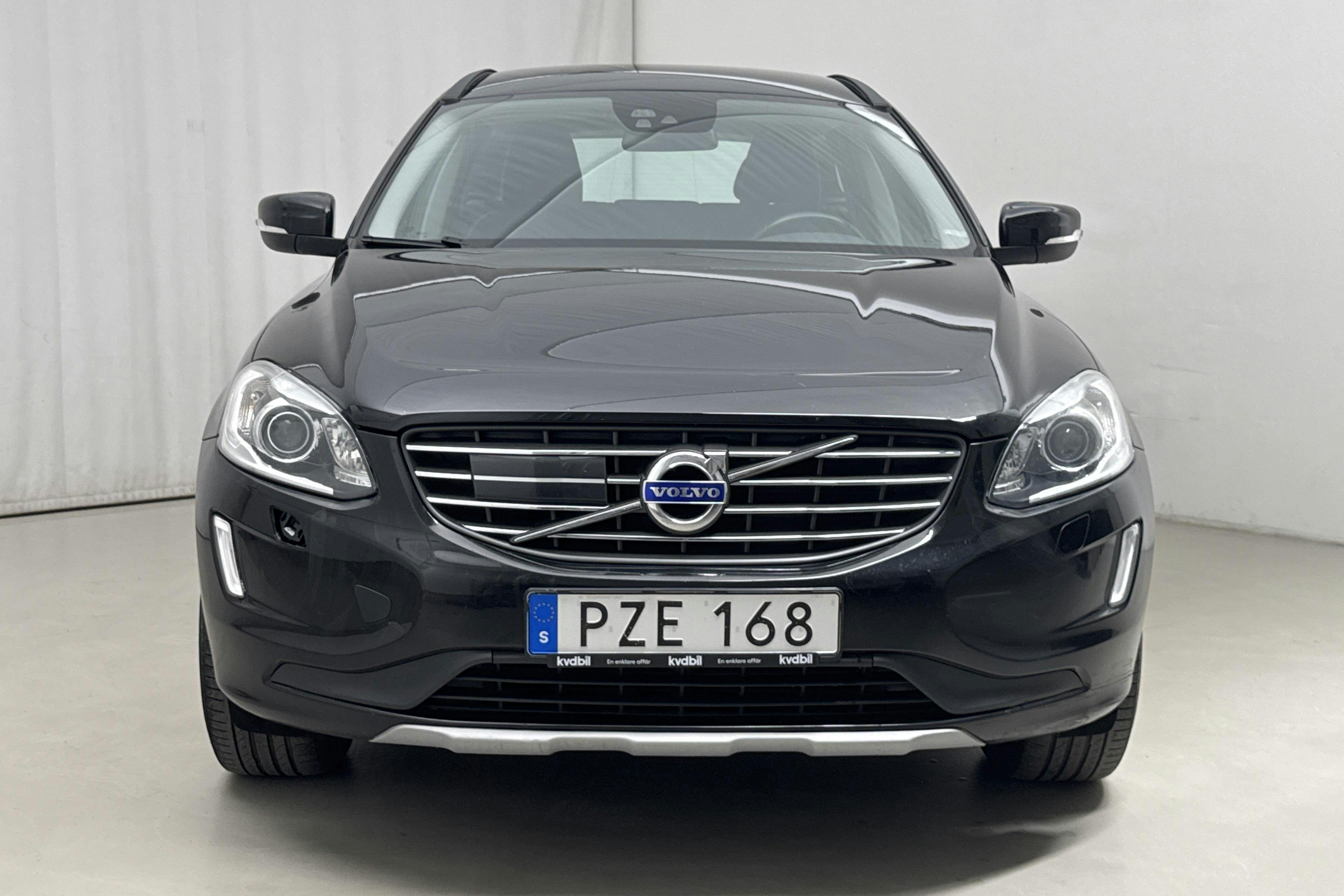 Volvo XC60 D4 AWD (190hk) - 14 635 mil - Automat - svart - 2017