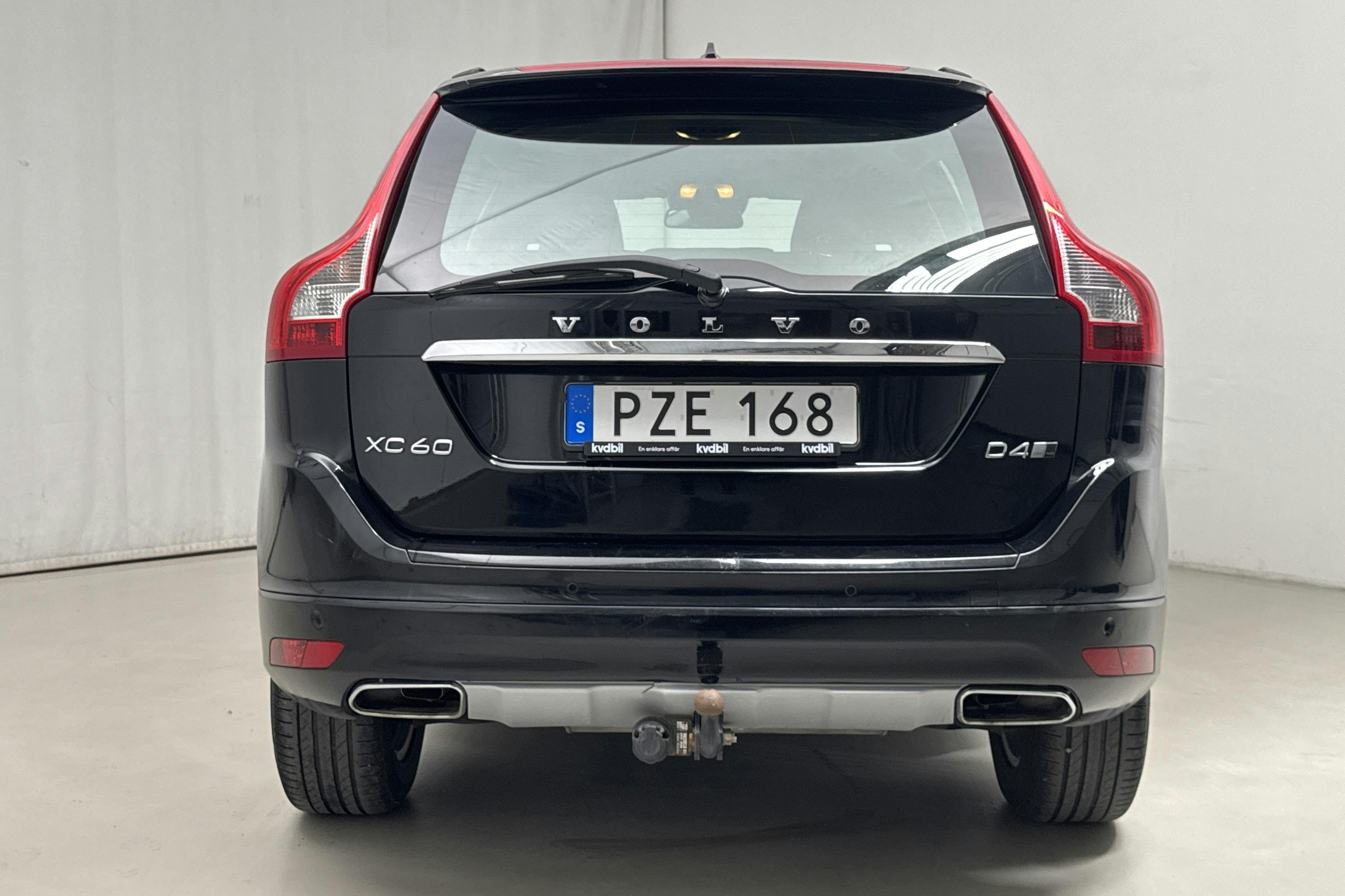 Volvo XC60 D4 AWD (190hk) - 14 635 mil - Automat - svart - 2017