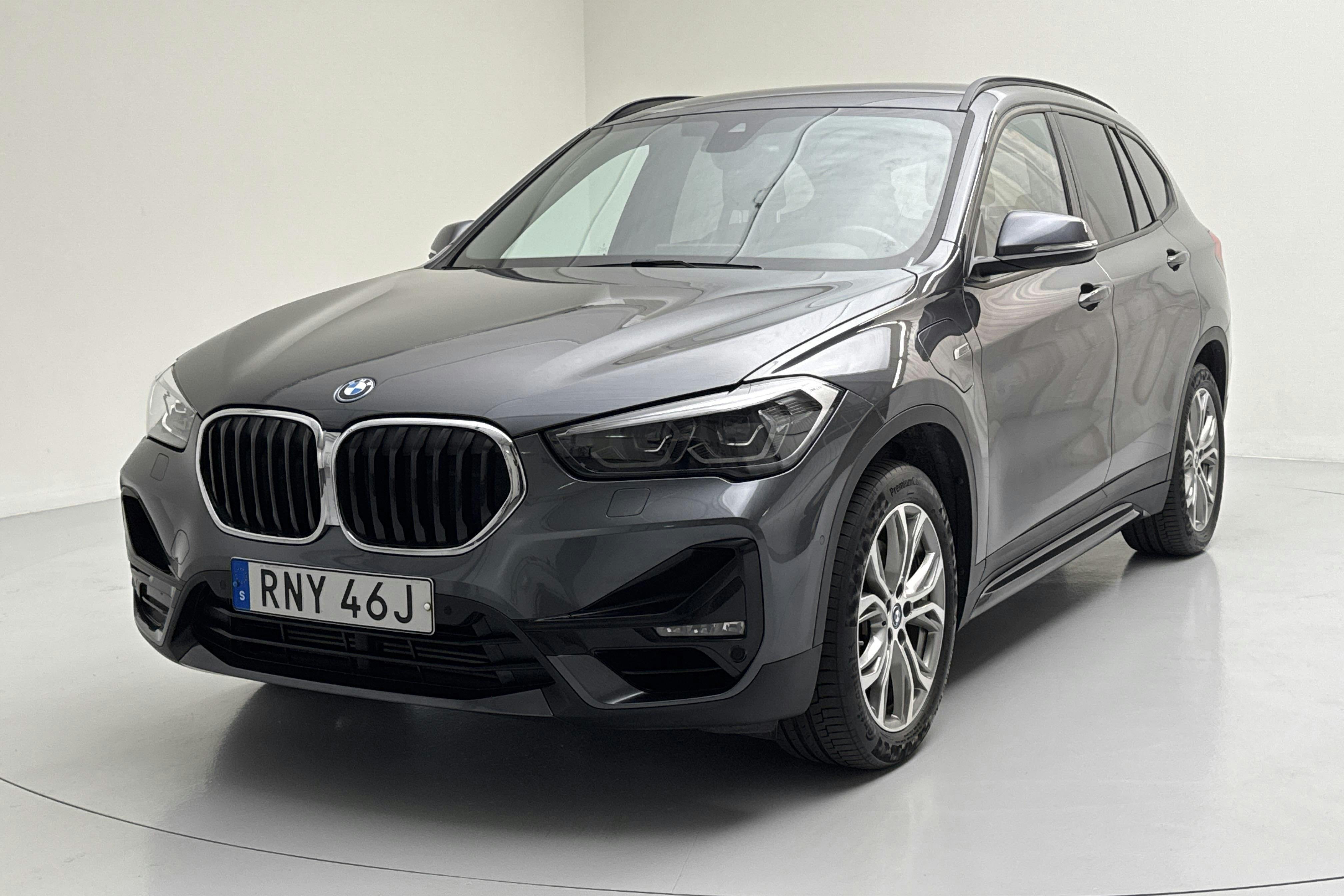 BMW X1 xDrive25e 9,7 kWh LCI, F48 (220hk) - 7 289 mil - Automat - grå - 2022