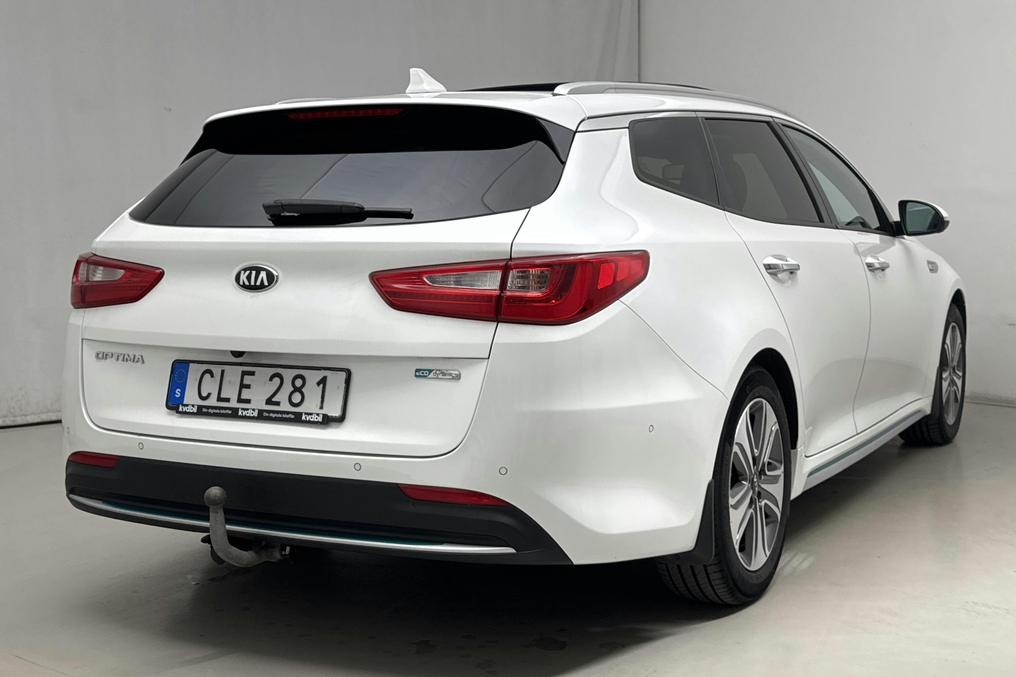 KIA Optima 2.0 GDi Plug-in Hybrid SW (205hk) - 121 620 km - Automatic - white - 2018