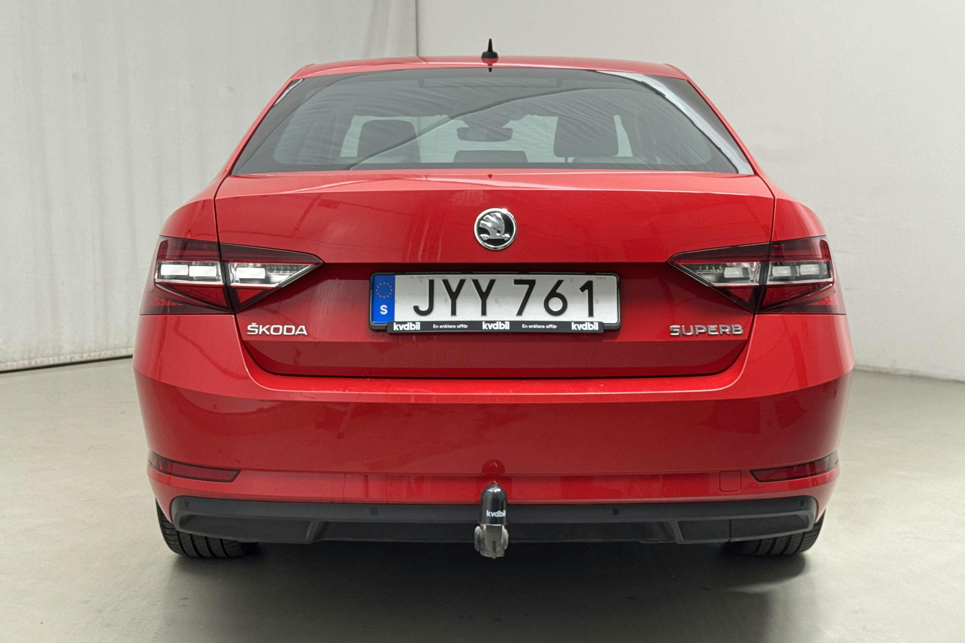 Skoda Superb 1.8 TSI (180hk) - 12 406 mil - Automat - röd - 2016
