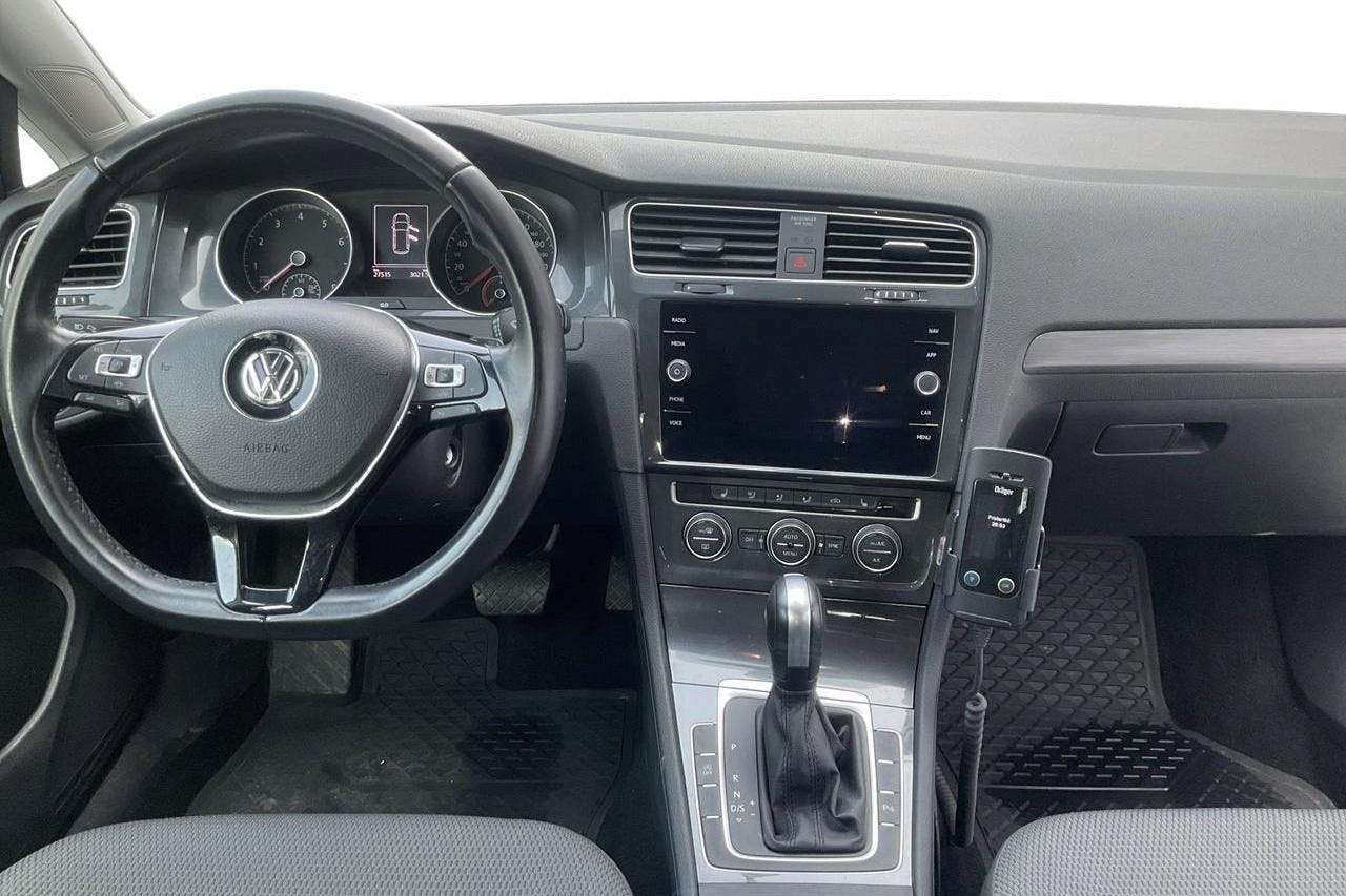 VW Golf VII 1.5 TGI Sportscombi (130hk) - 27 510 km - Automatic - white - 2020