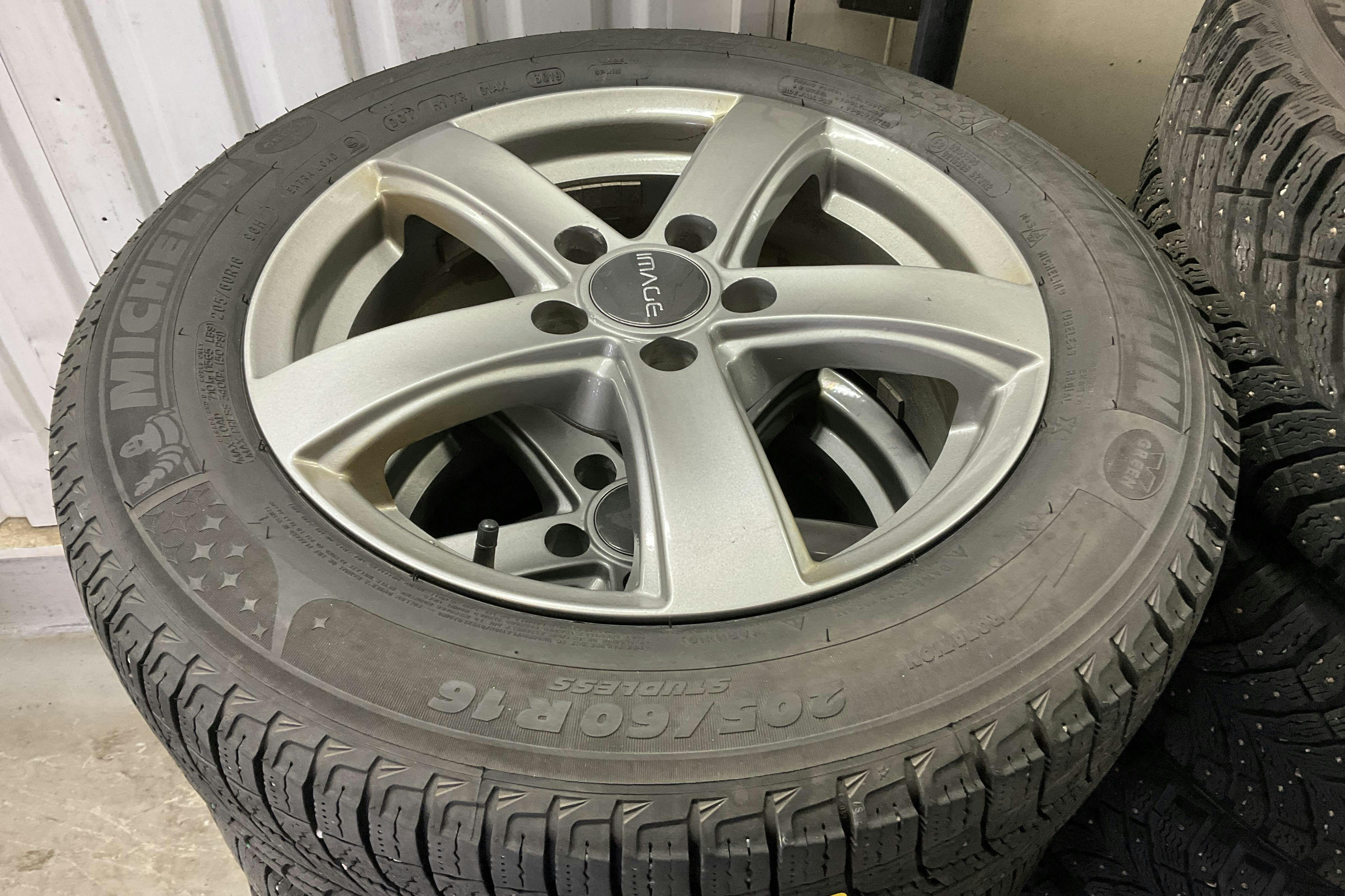 Esitlusfoto 13 aadressil 13: Skoda Octavia TSI e-Tec mHEV Combi (110hk) - 86 680 km - Automaatne - hõbe - 2021