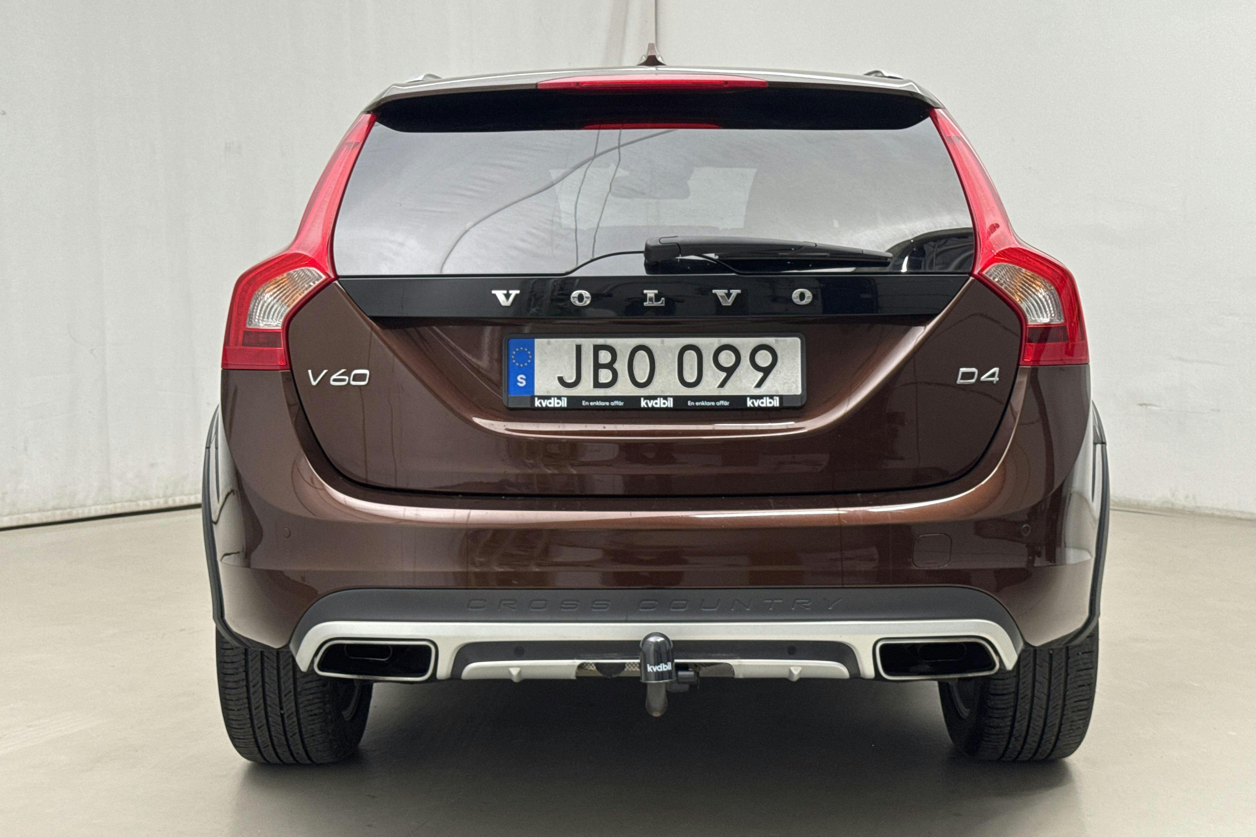 Volvo V60 D4 Cross Country (190hk) - 188 530 km - Käsitsi - pruun - 2016