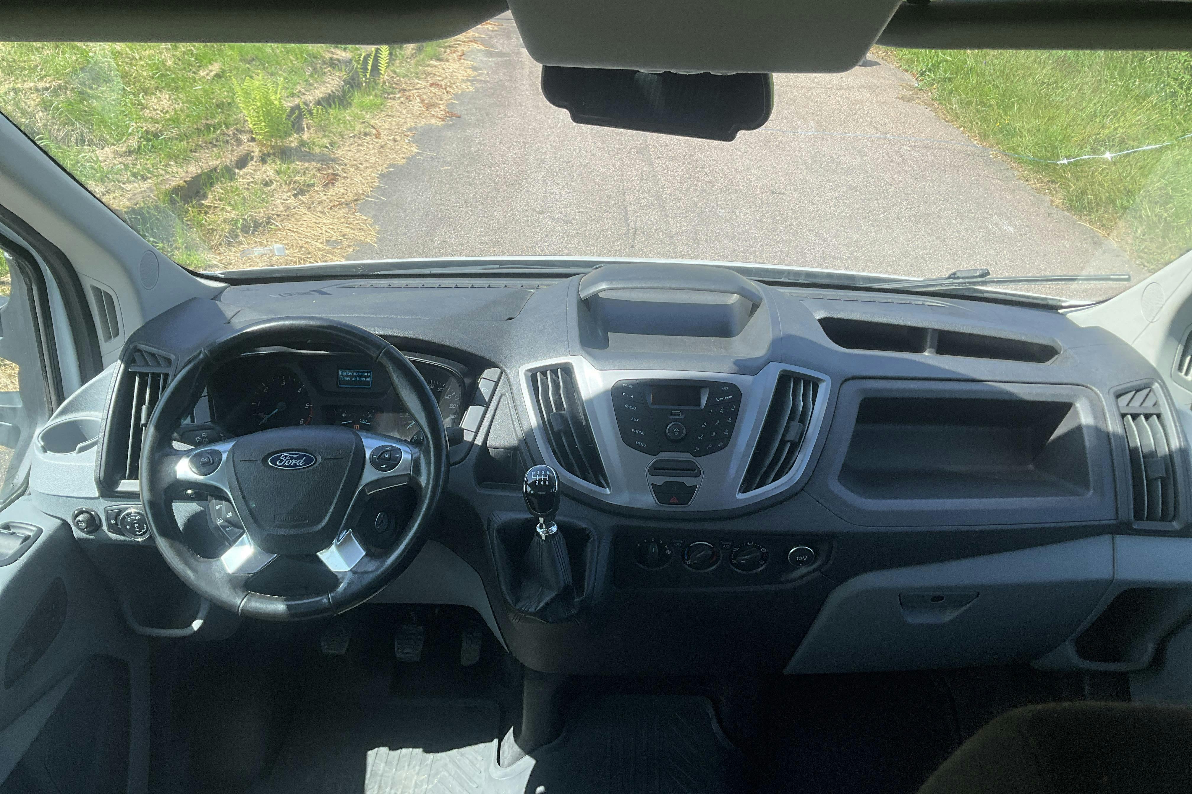 Ford Transit Chassi 350 2.0 TDCi 2WD (130hk) - 100 110 km - Käsitsi - valge - 2018