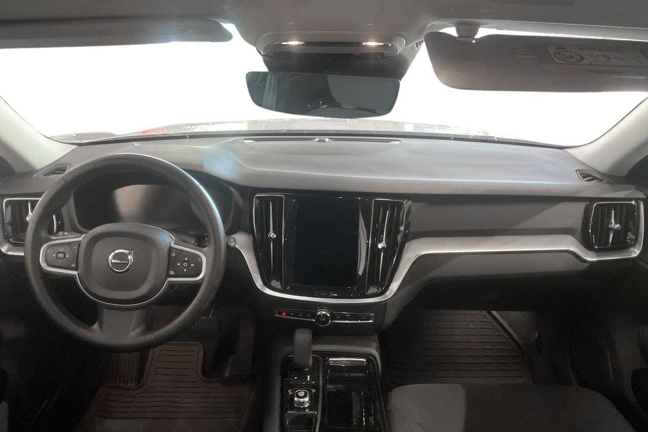 Volvo V60 T6 AWD Recharge (350hk) - 12 769 mil - Automat - vit - 2022