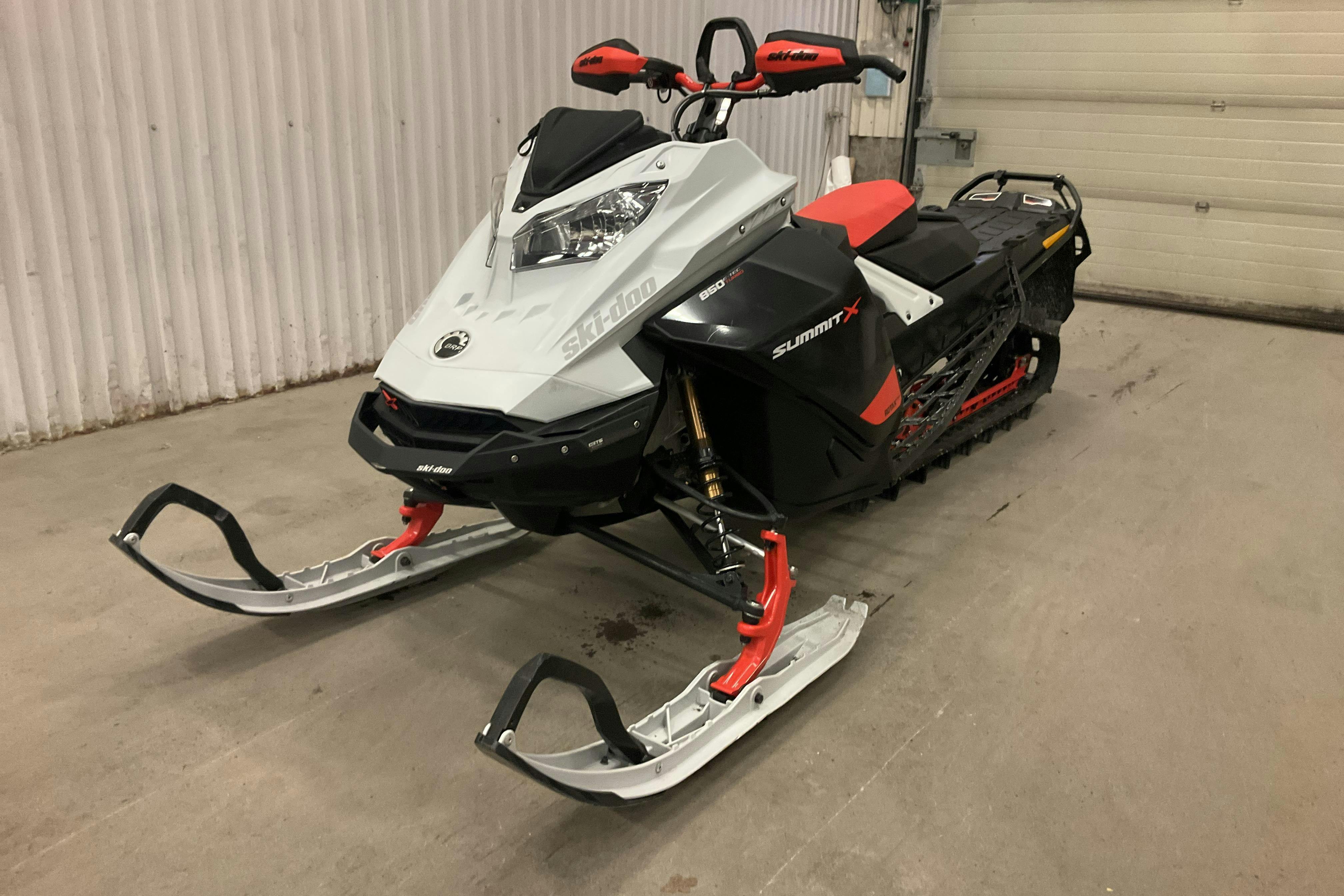 ski-doo SUMMIT X Expert 850 E-TEC Turbo 154" Snöskoter - 207 mil - Automat - 2021