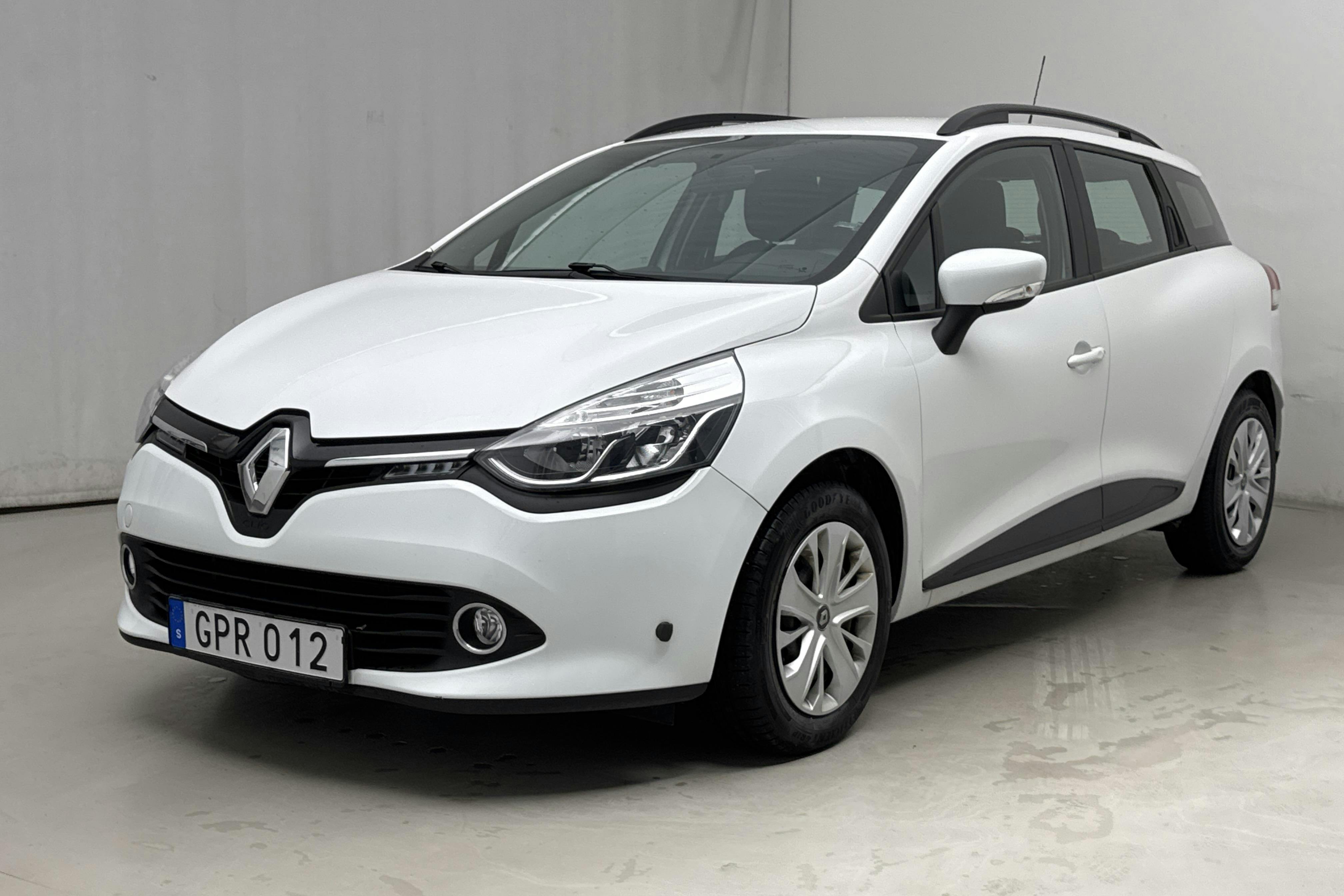 Renault Clio IV 1.5 dCi Sports Tourer (90hk) - 3 503 mil - Manuell - vit - 2016