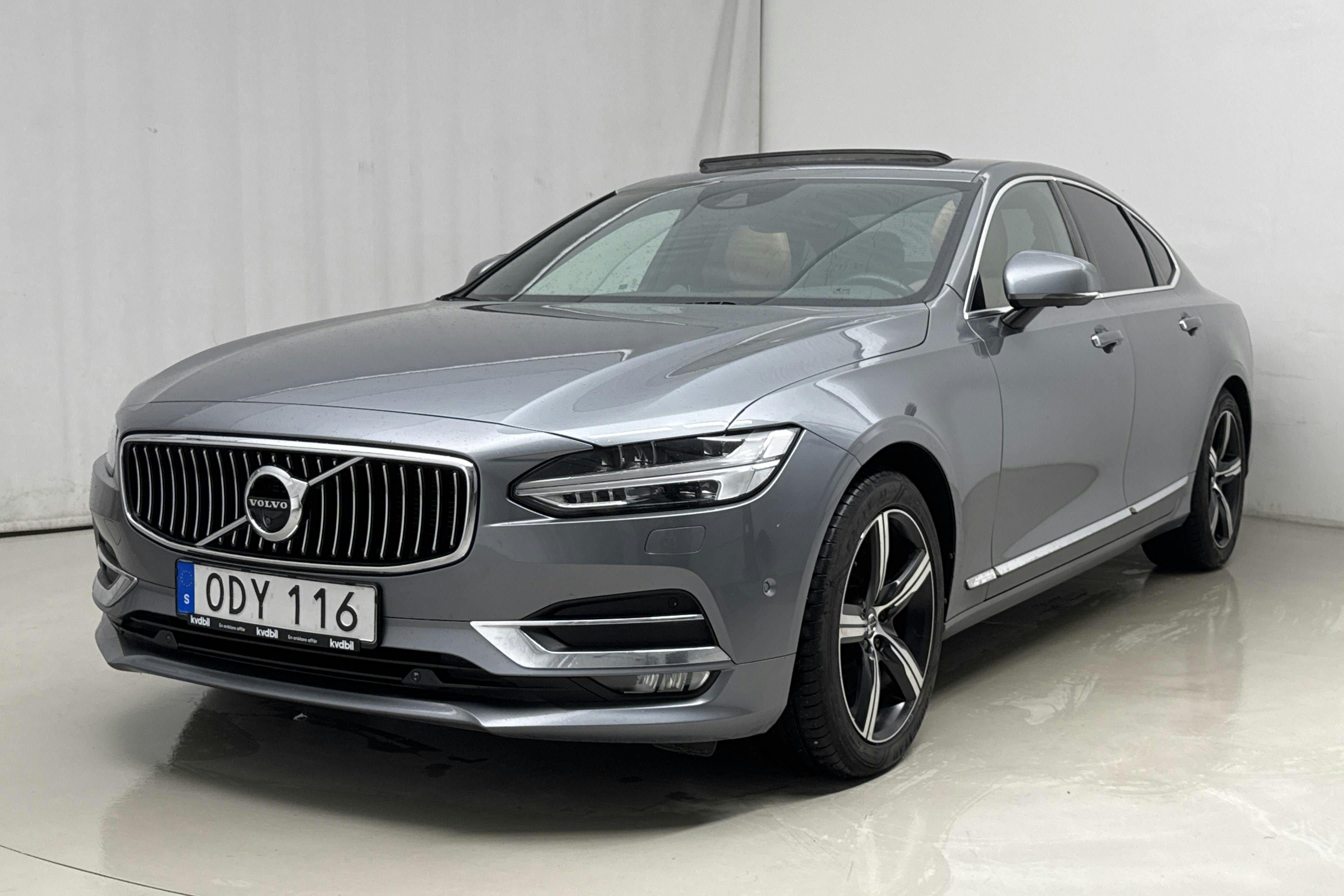 Volvo S90 D5 AWD (235hk) - 16 208 mil - Automat - grå - 2017