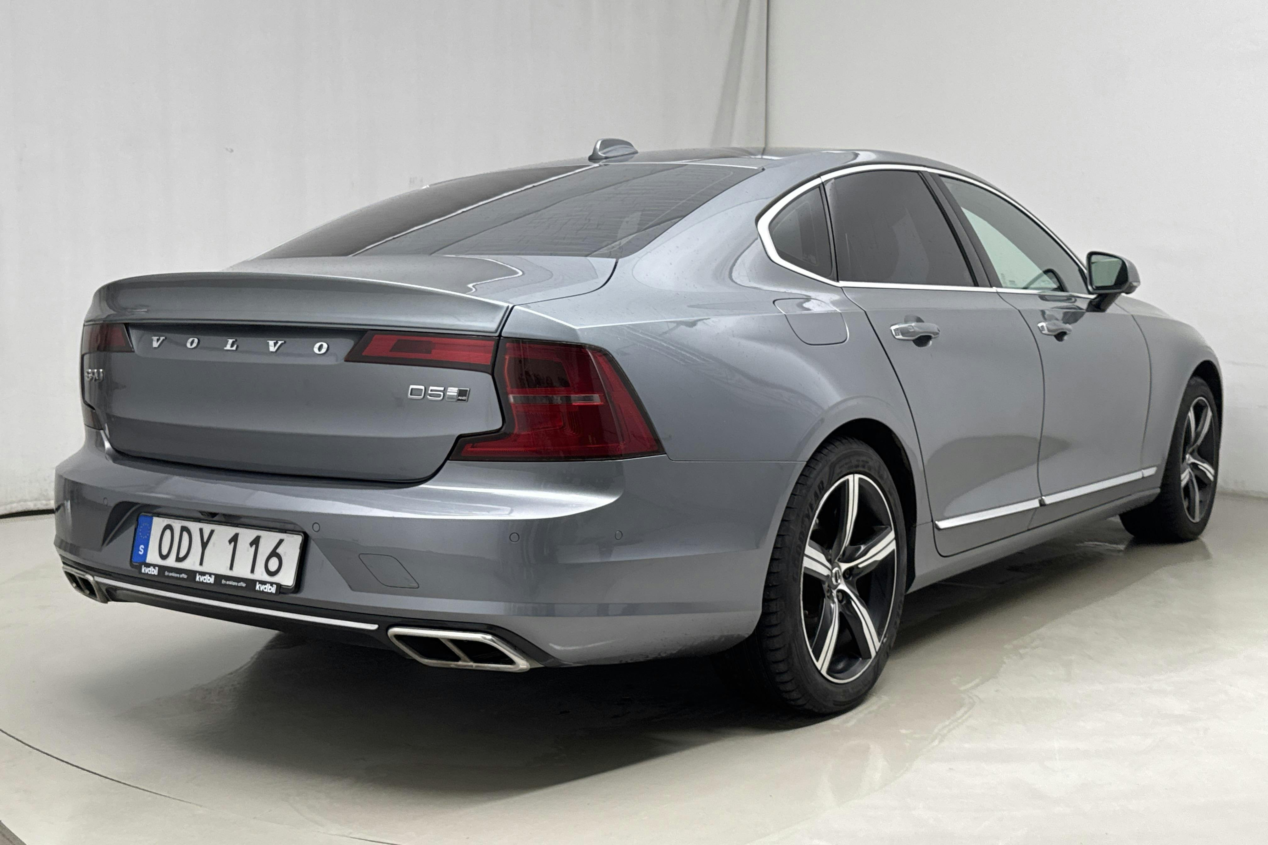 Volvo S90 D5 AWD (235hk) - 16 208 mil - Automat - grå - 2017