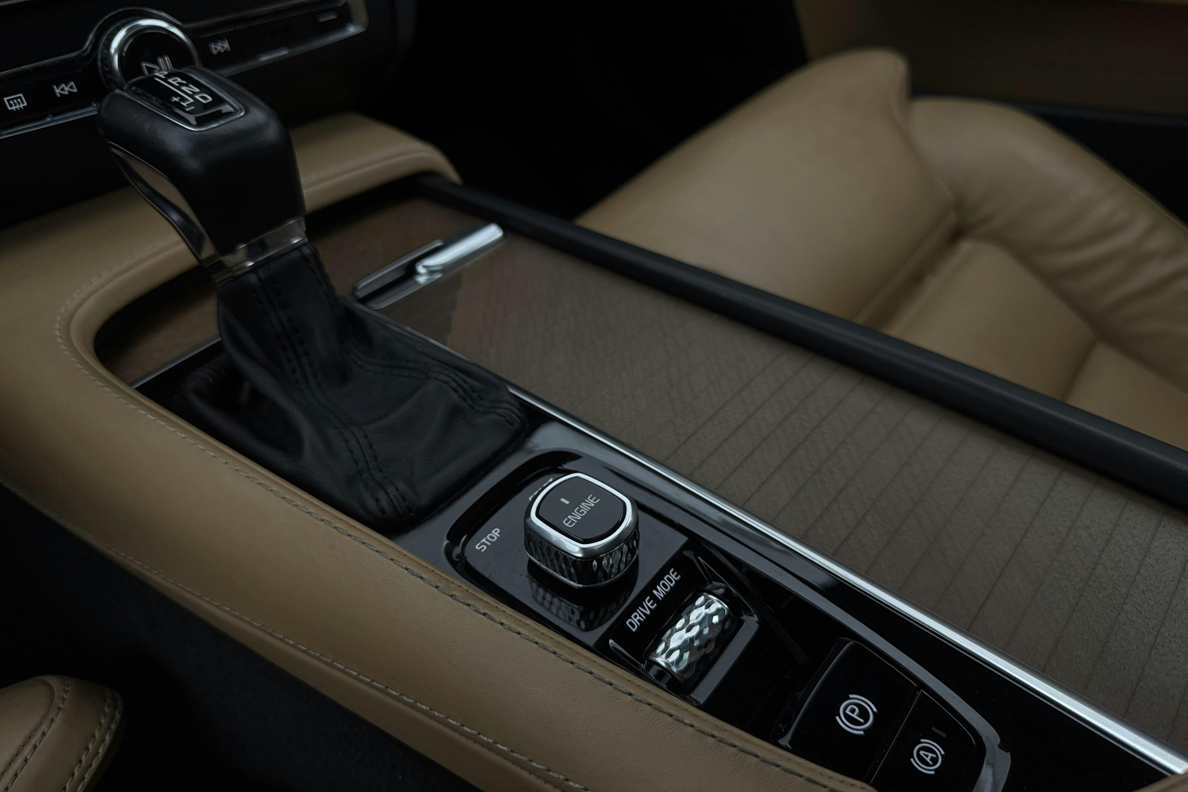 Presentationsfoto 22 av 22: Volvo S90 D5 AWD (235hk) - 16 208 mil - Automat - grå - 2017