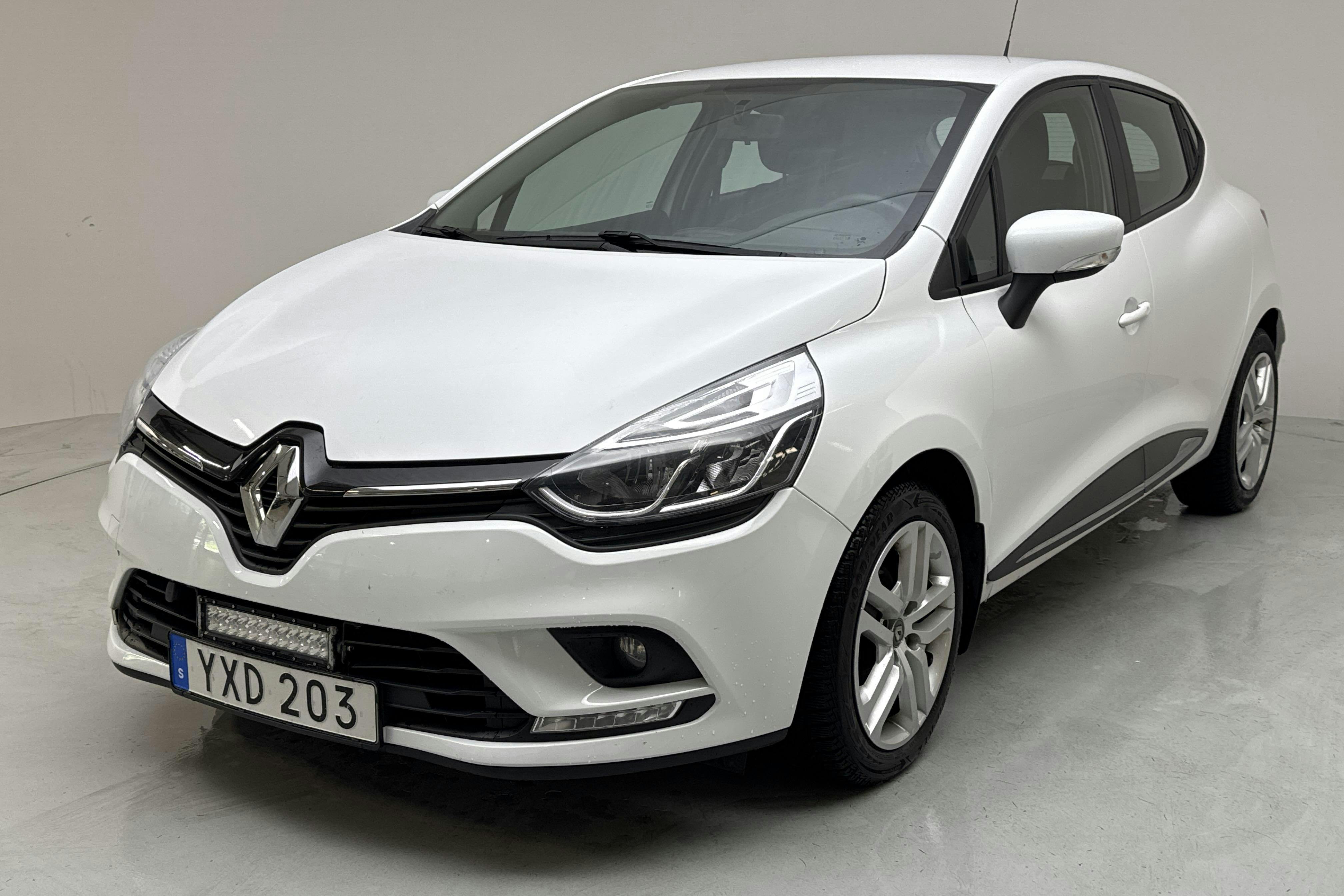 Renault Clio IV 1.5 dCi 5dr (90hk) - 8 331 mil - Manuell - vit - 2018