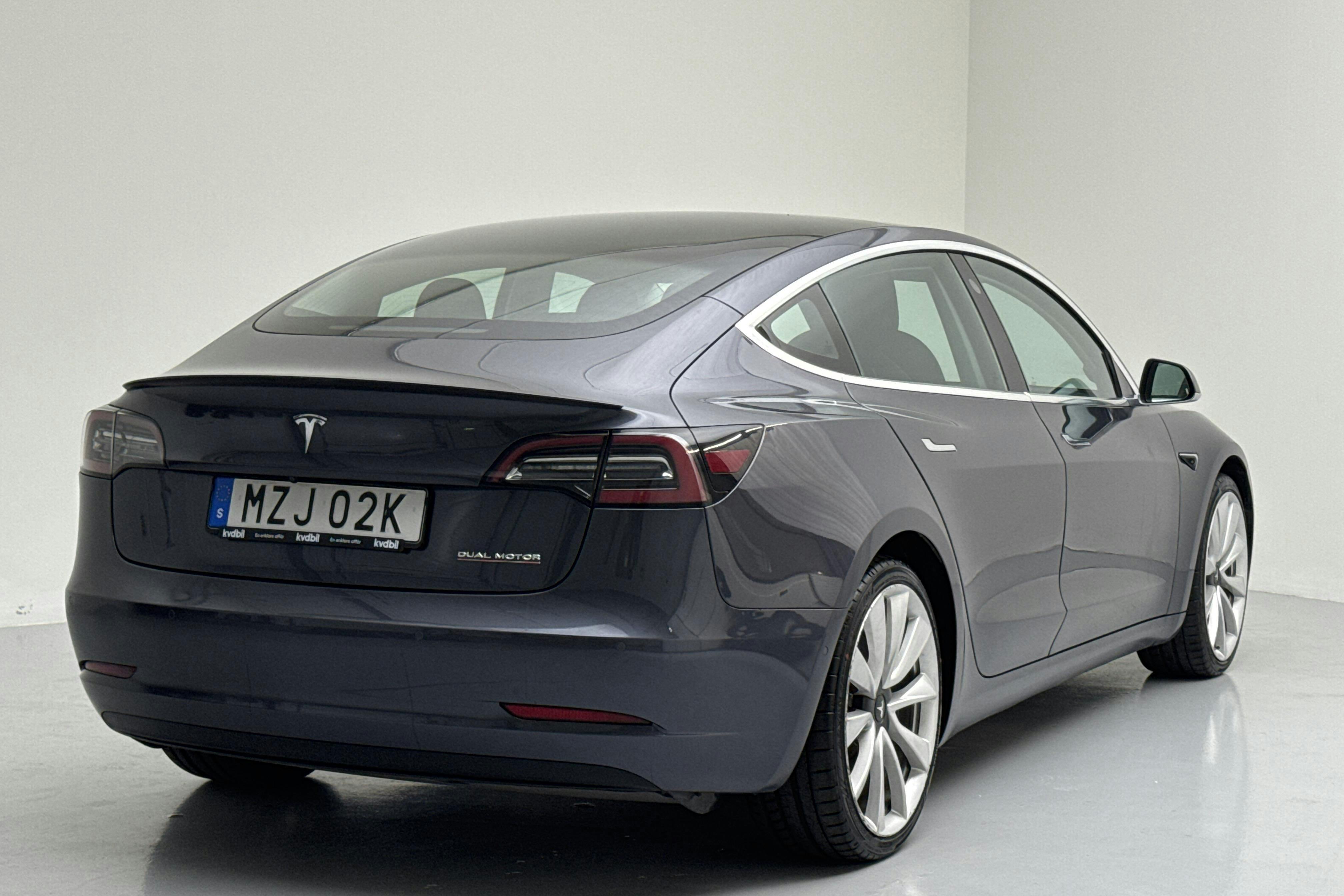 Tesla Model 3 Performance AWD - 7 069 mil - Automat - grå - 2019