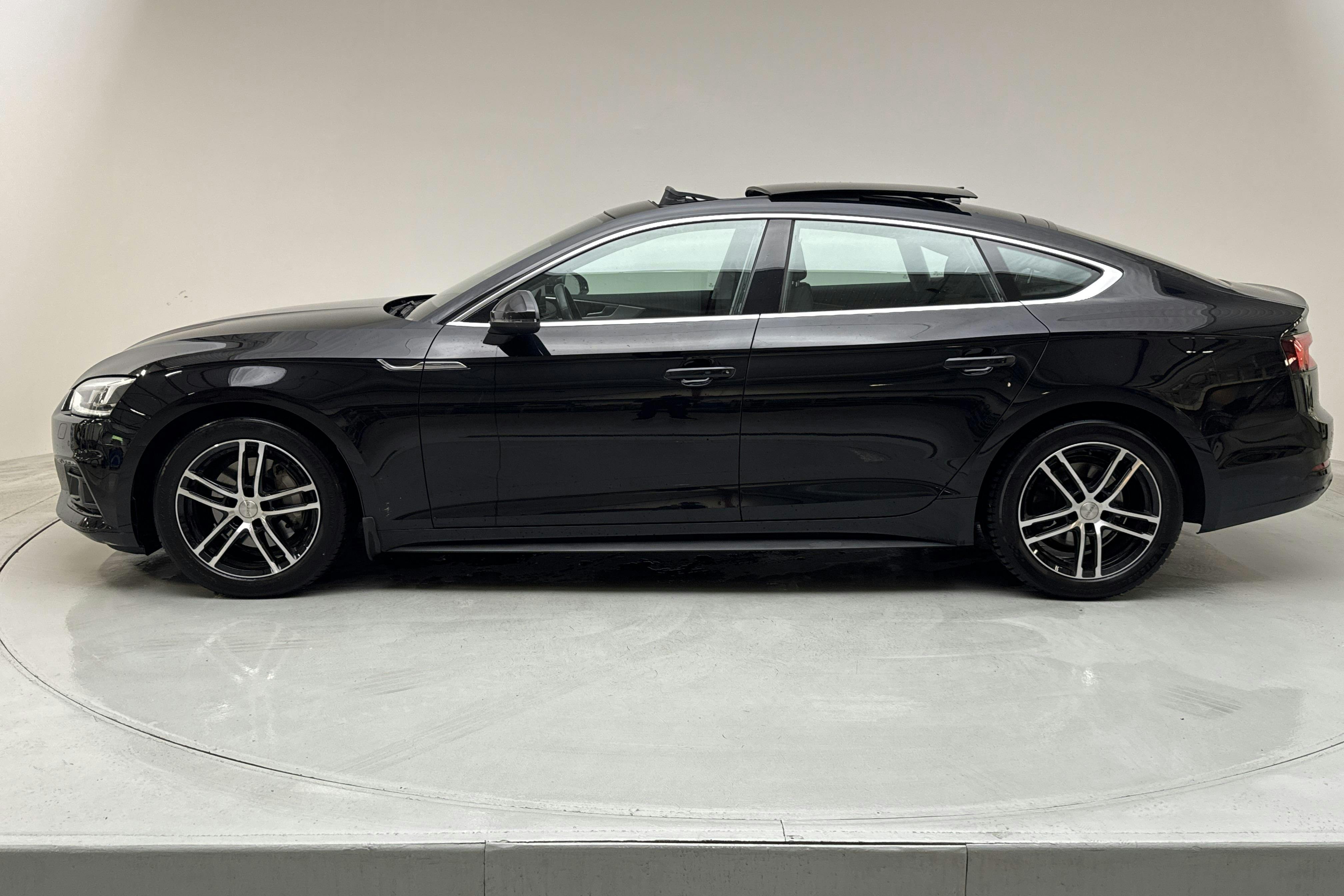 Presentation photo 2 of 14: Audi A5 2.0 TDI Sportback quattro (190hk) - 127 400 km - Automatic - black - 2018